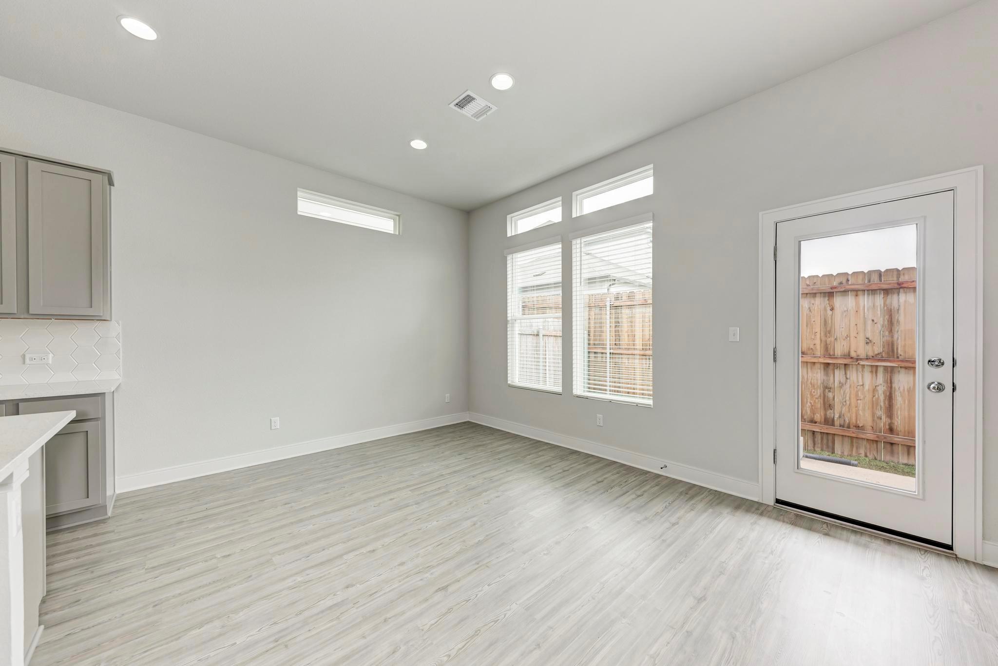 2200 Luna Azul Vw # 81, Round Rock, TX 78664