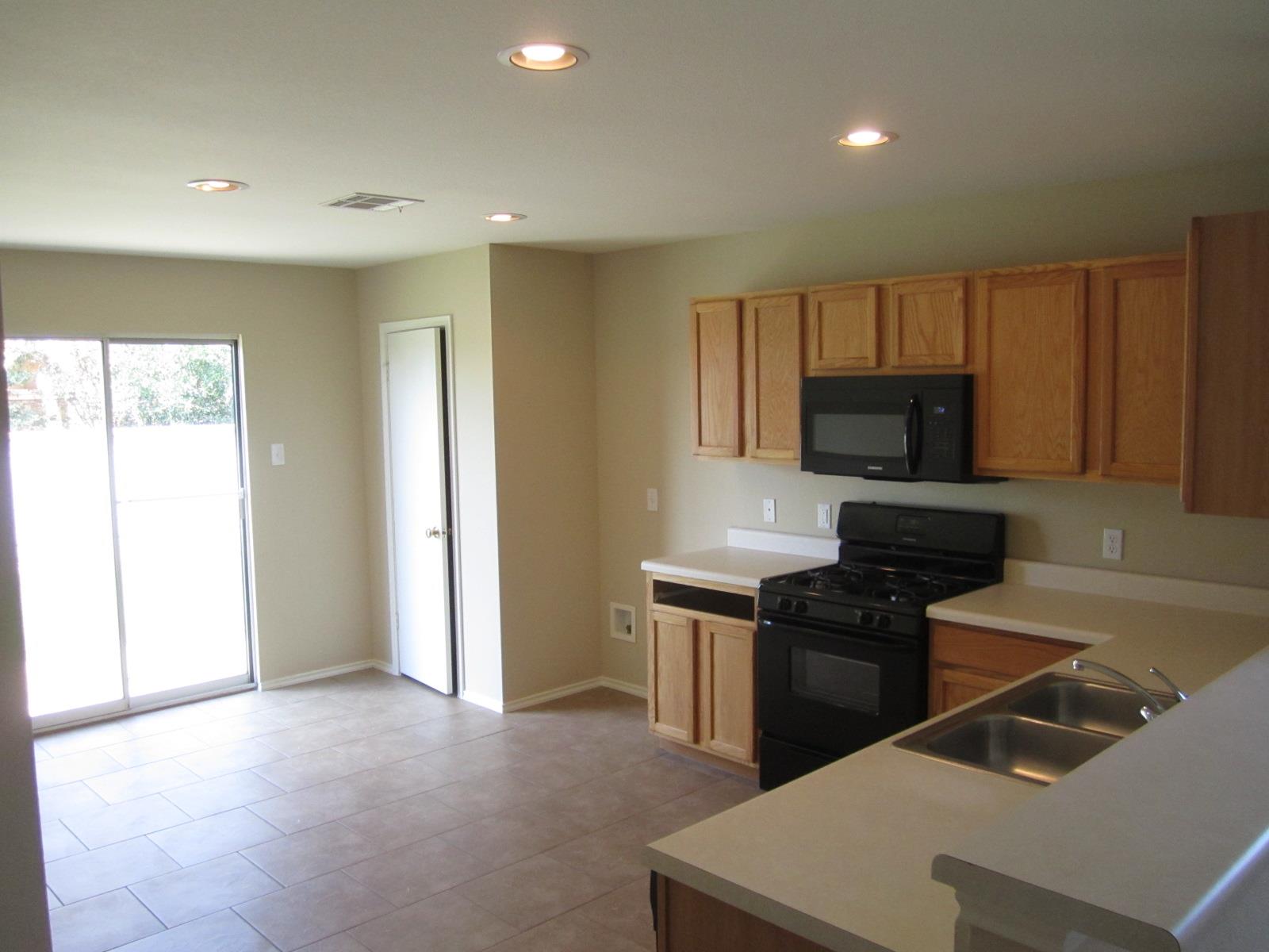 13124 Maidenhair Trl, Elgin, TX 78621