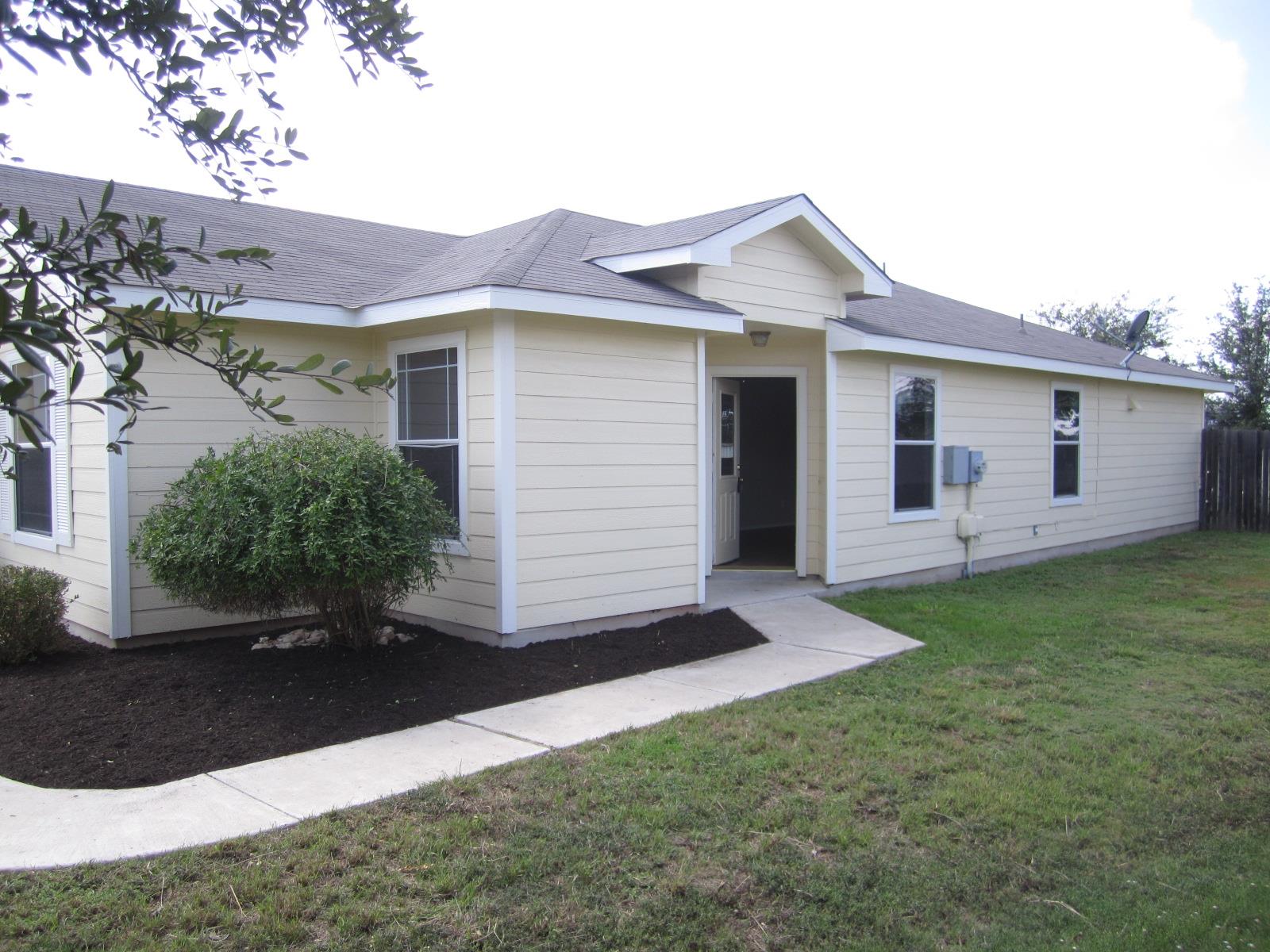 13124 Maidenhair Trl, Elgin, TX 78621