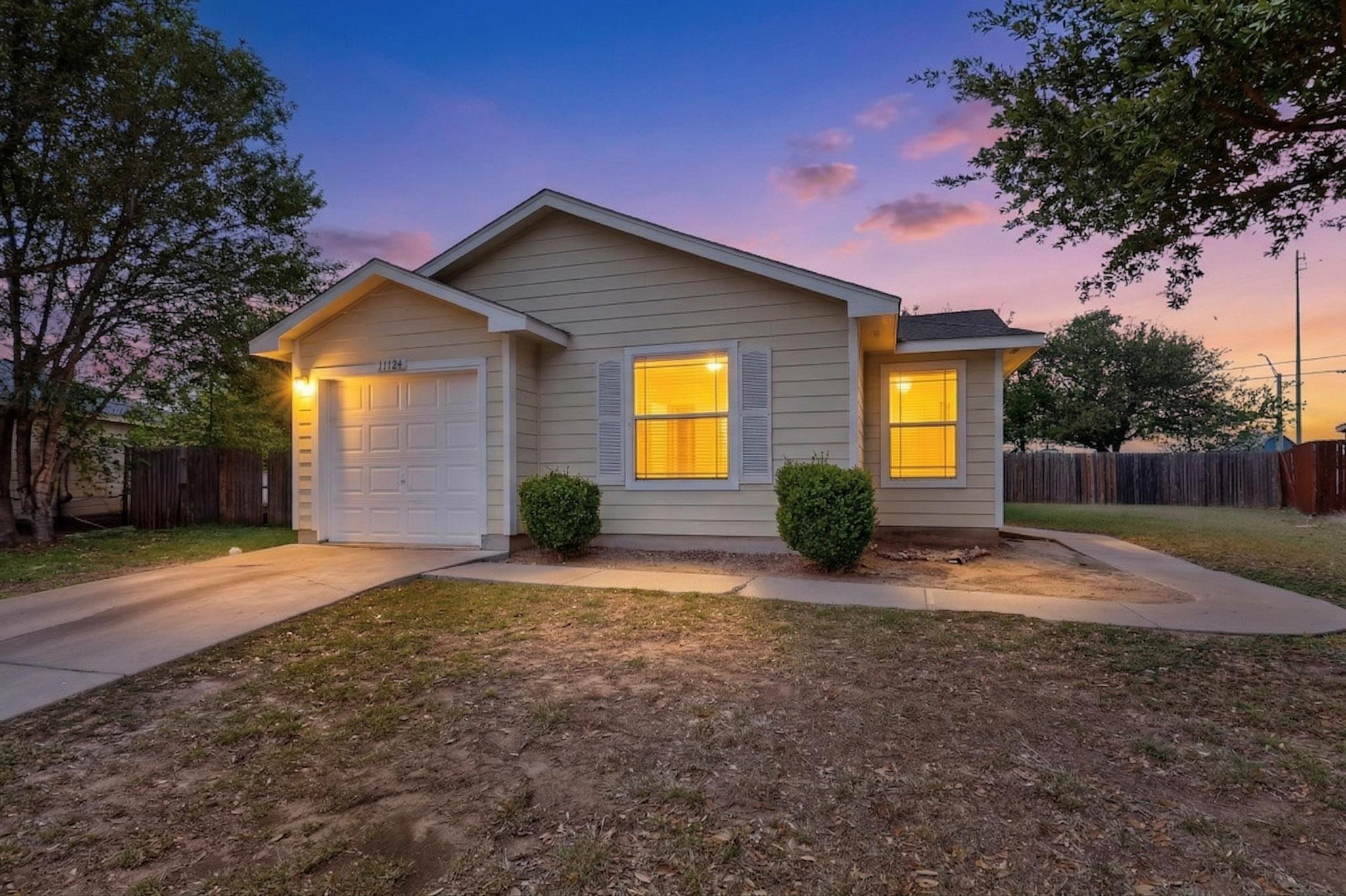 13124 Maidenhair Trl, Elgin, TX 78621
