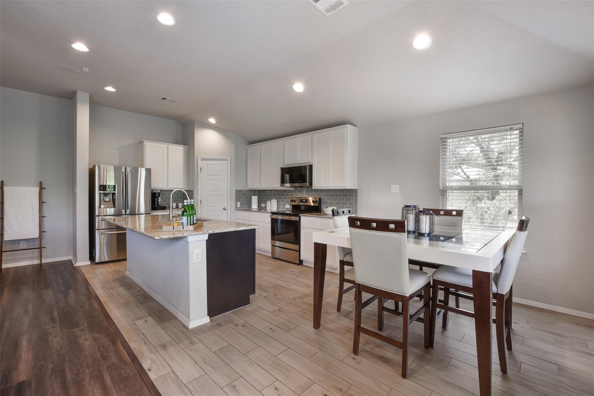 21510 Paine Ave, Lago Vista, TX 78645