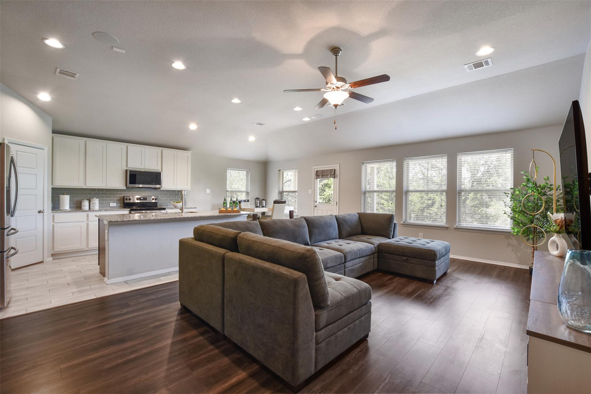 21510 Paine Ave, Lago Vista, TX 78645