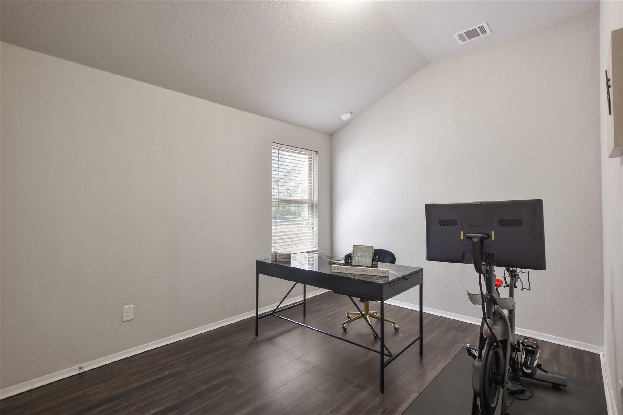 21510 Paine Ave, Lago Vista, TX 78645