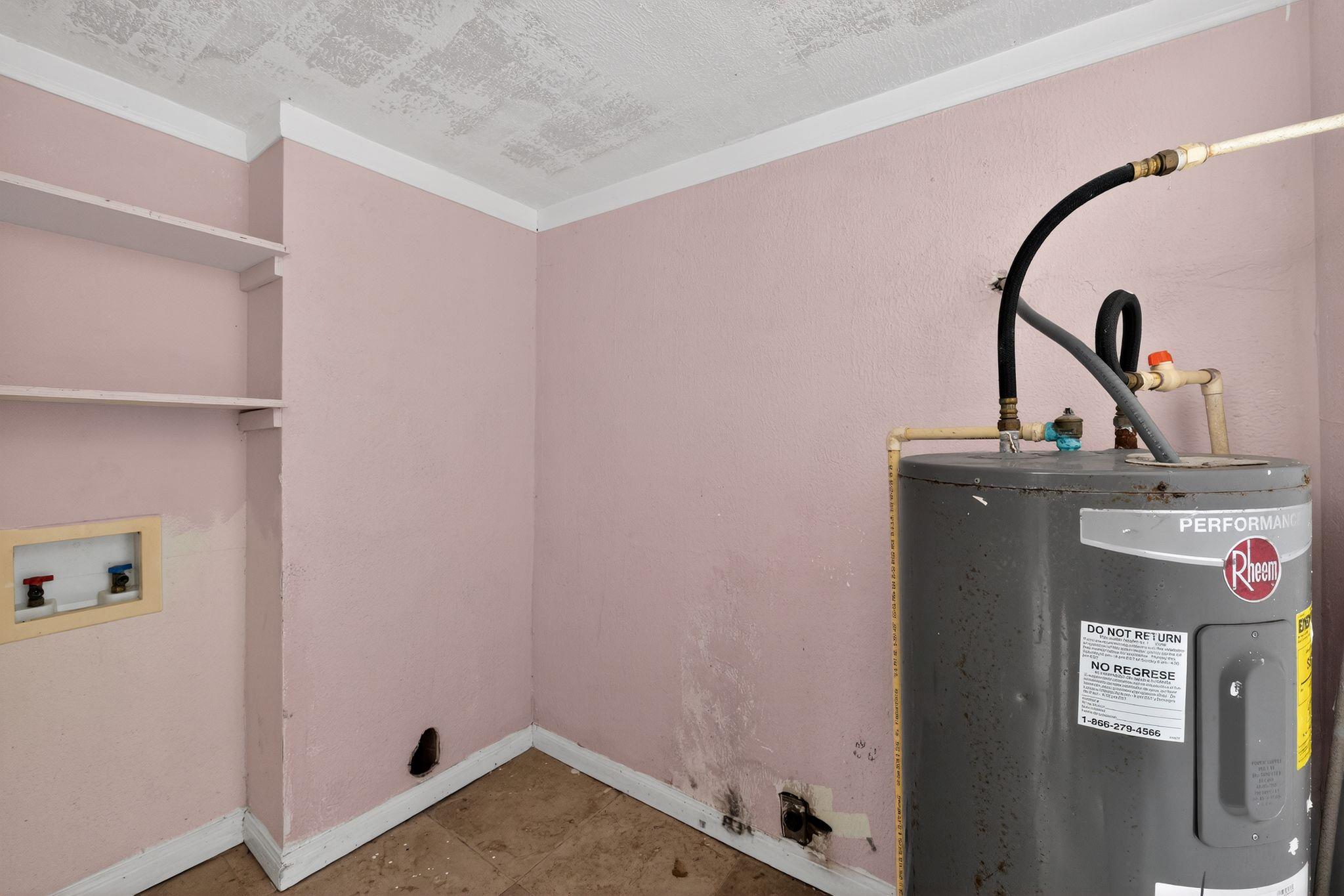 706 W 5th St, Hearne, TX 77859