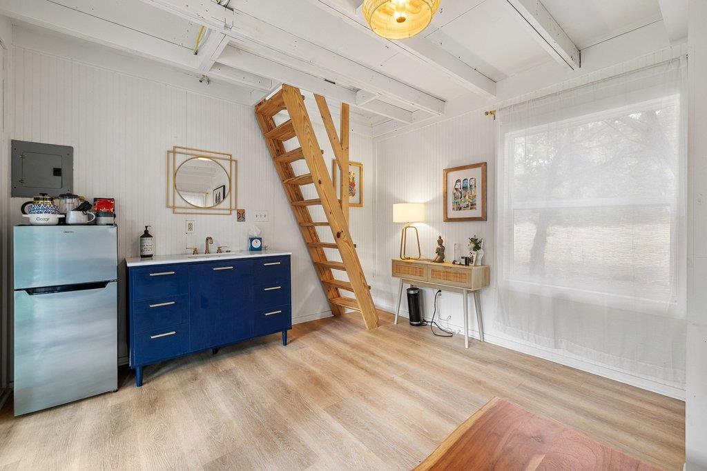 321 Lea Ln, Wimberley, TX 78676