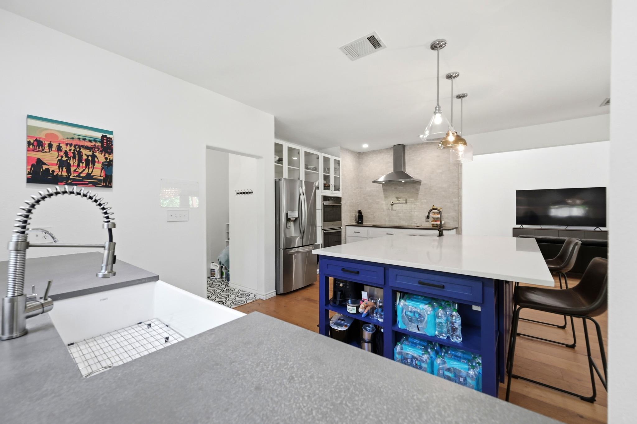 72 Crazy Cross Rd, Wimberley, TX 78676