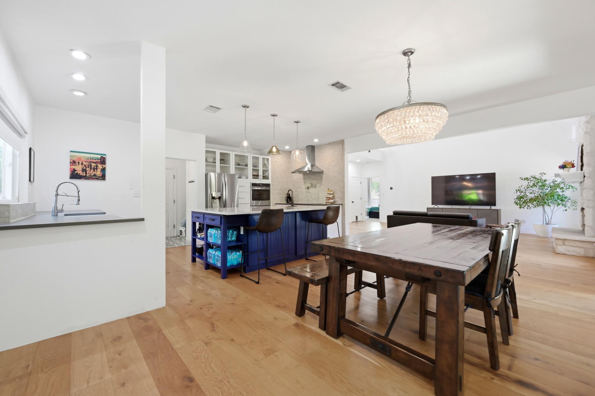 72 Crazy Cross Rd, Wimberley, TX 78676