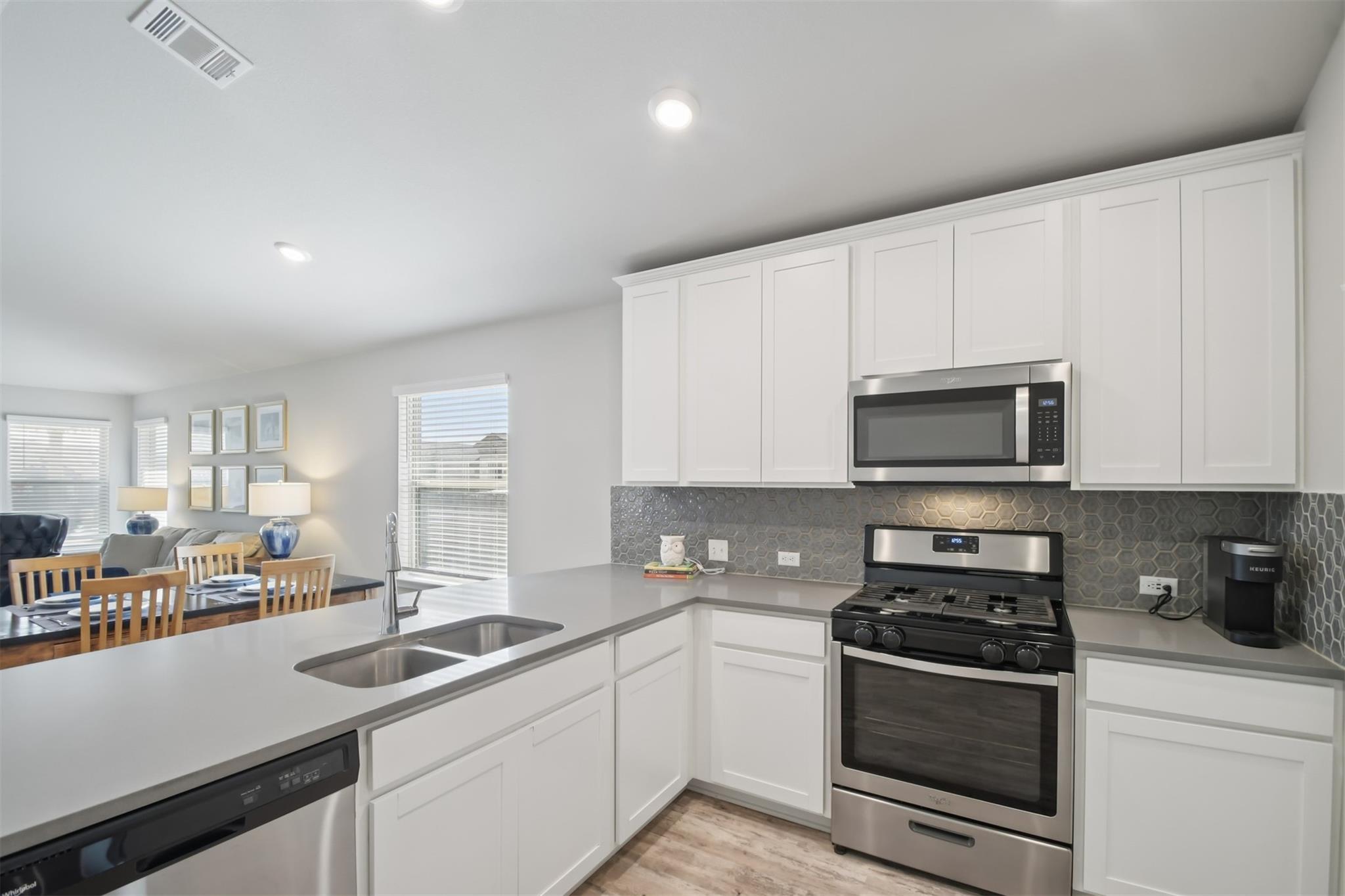 100 Vickers St, Georgetown, TX 78628