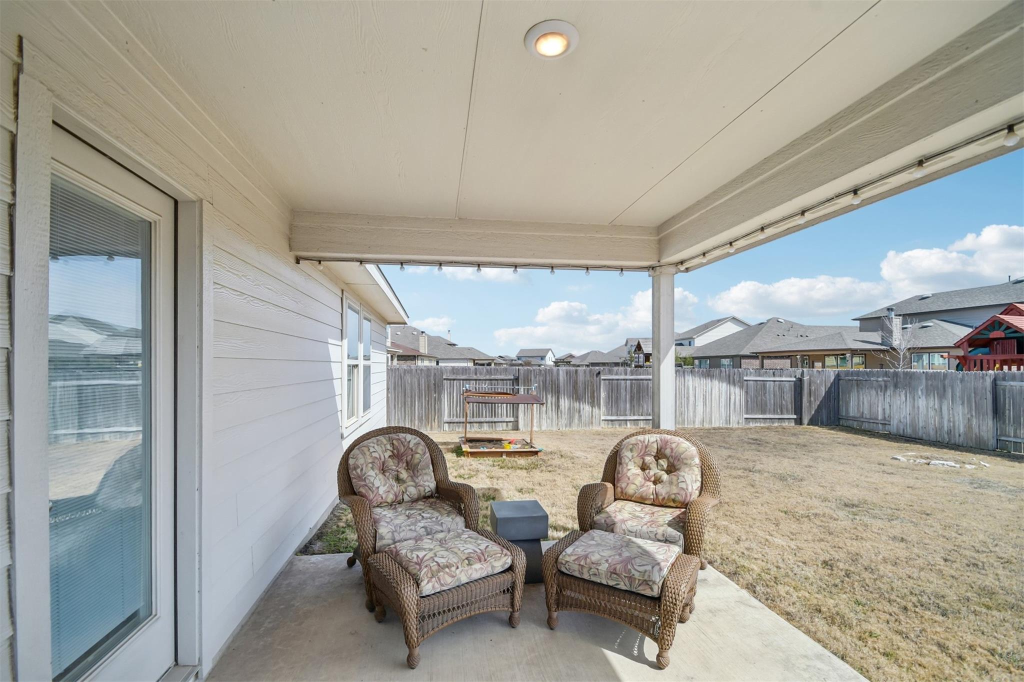 100 Vickers St, Georgetown, TX 78628