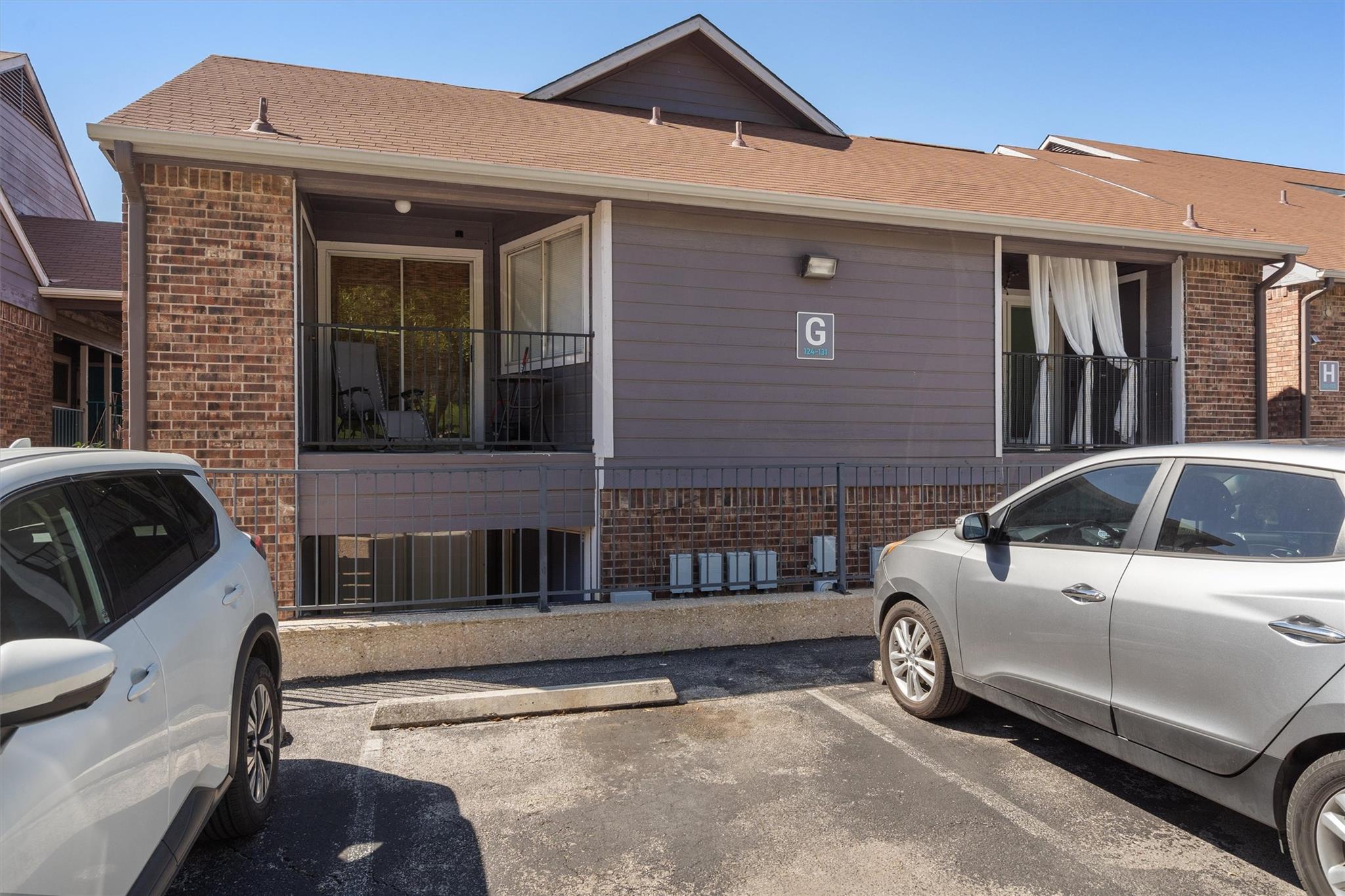 1840 Burton Dr # 131, Austin, TX 78741