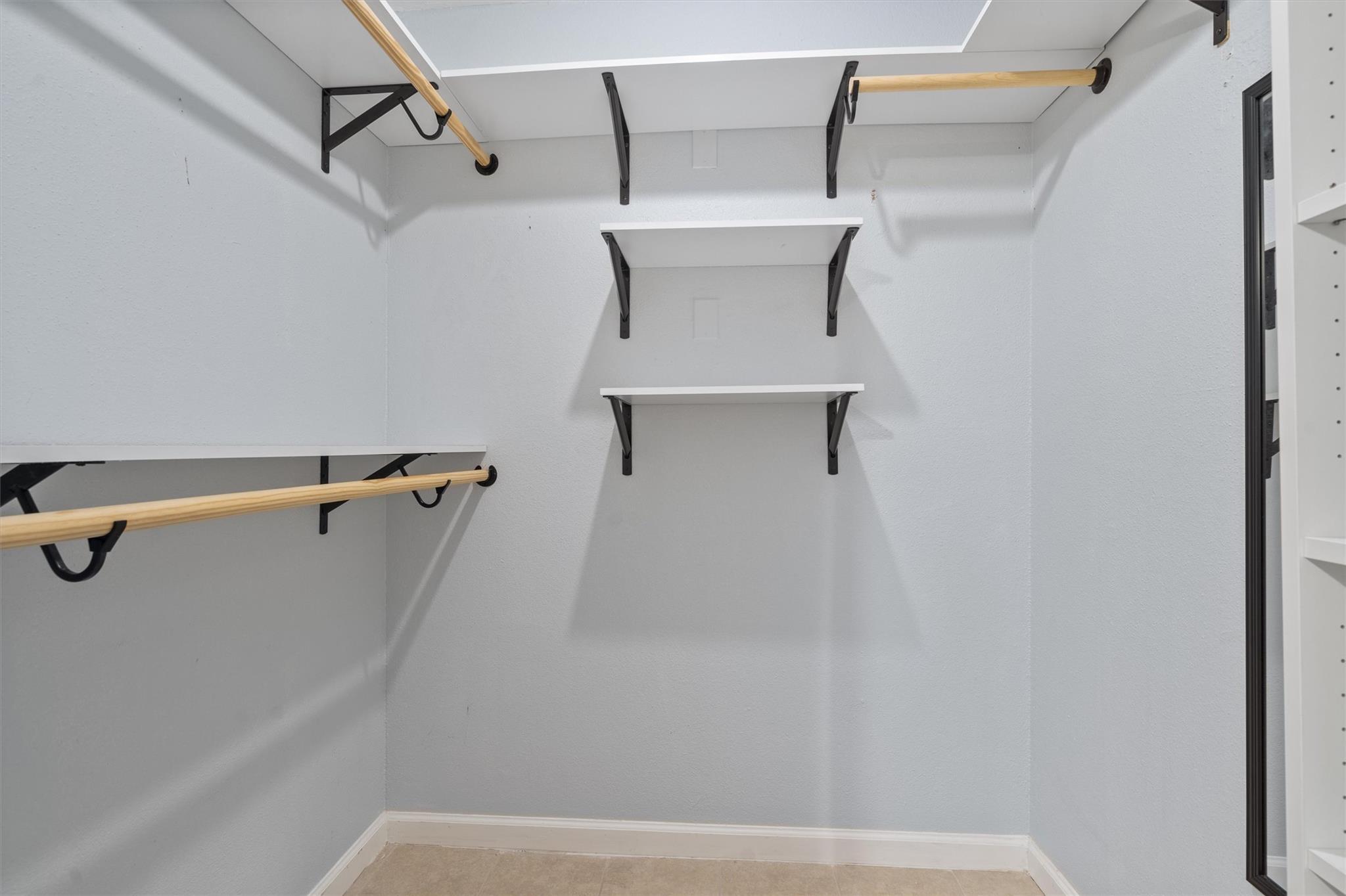 1840 Burton Dr # 131, Austin, TX 78741