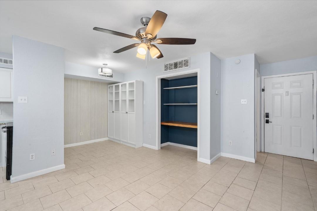 1840 Burton Dr # 131, Austin, TX 78741