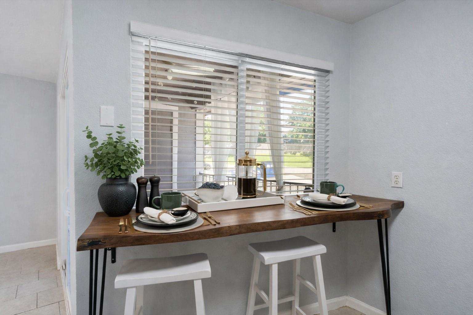 1840 Burton Dr # 131, Austin, TX 78741