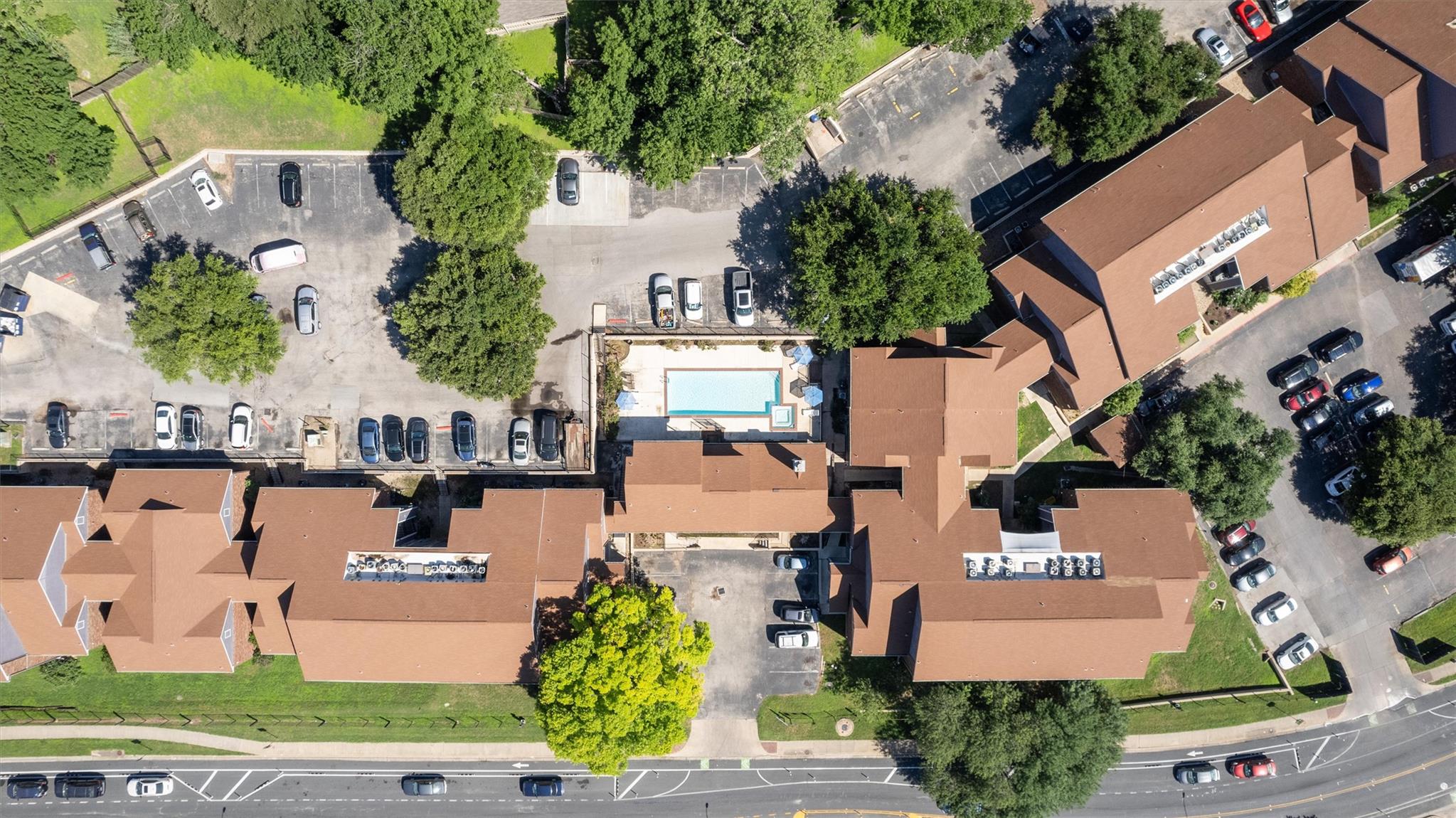 1840 Burton Dr # 131, Austin, TX 78741