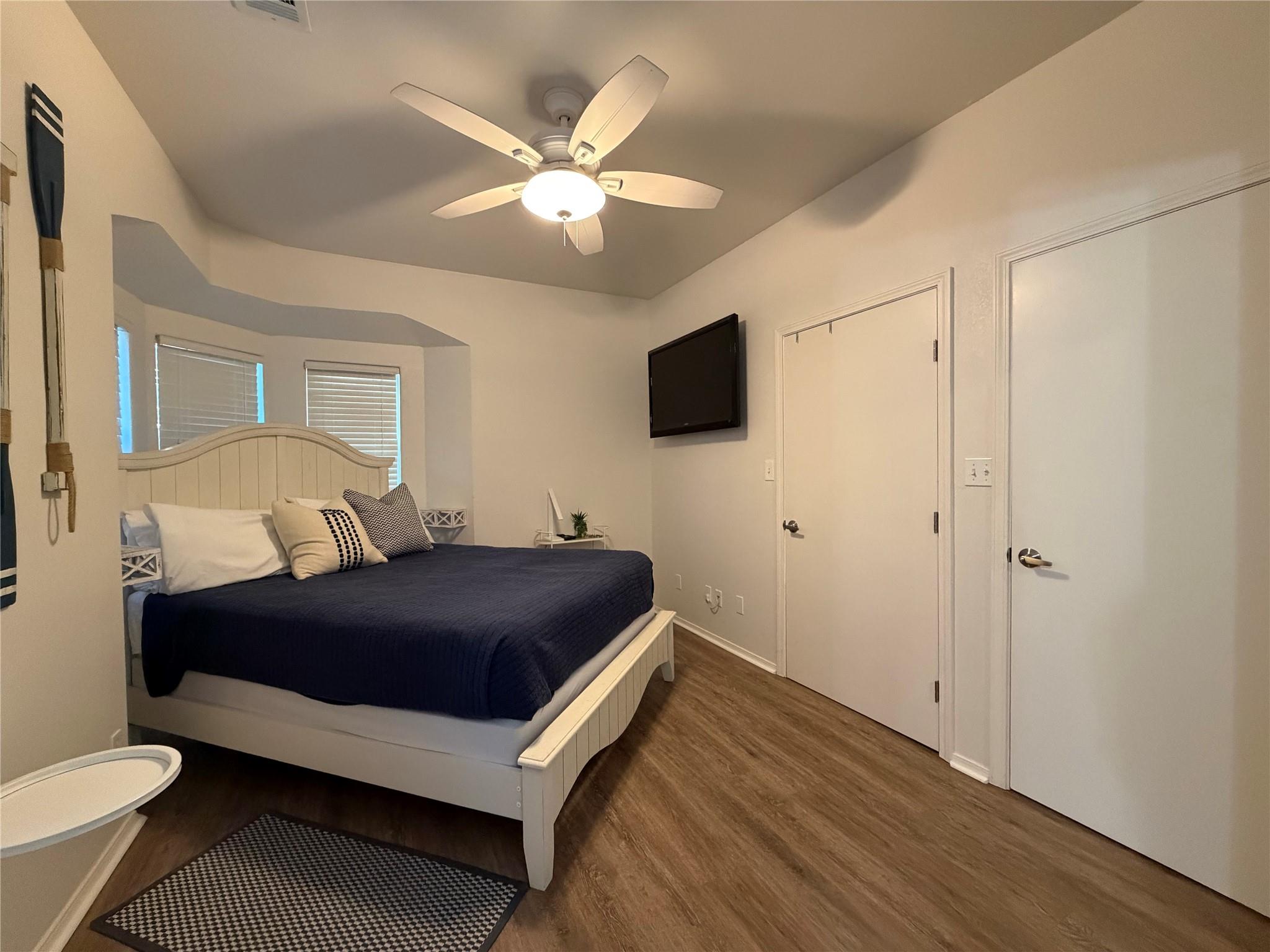 205 Woodridge, Canyon Lake, TX 78133