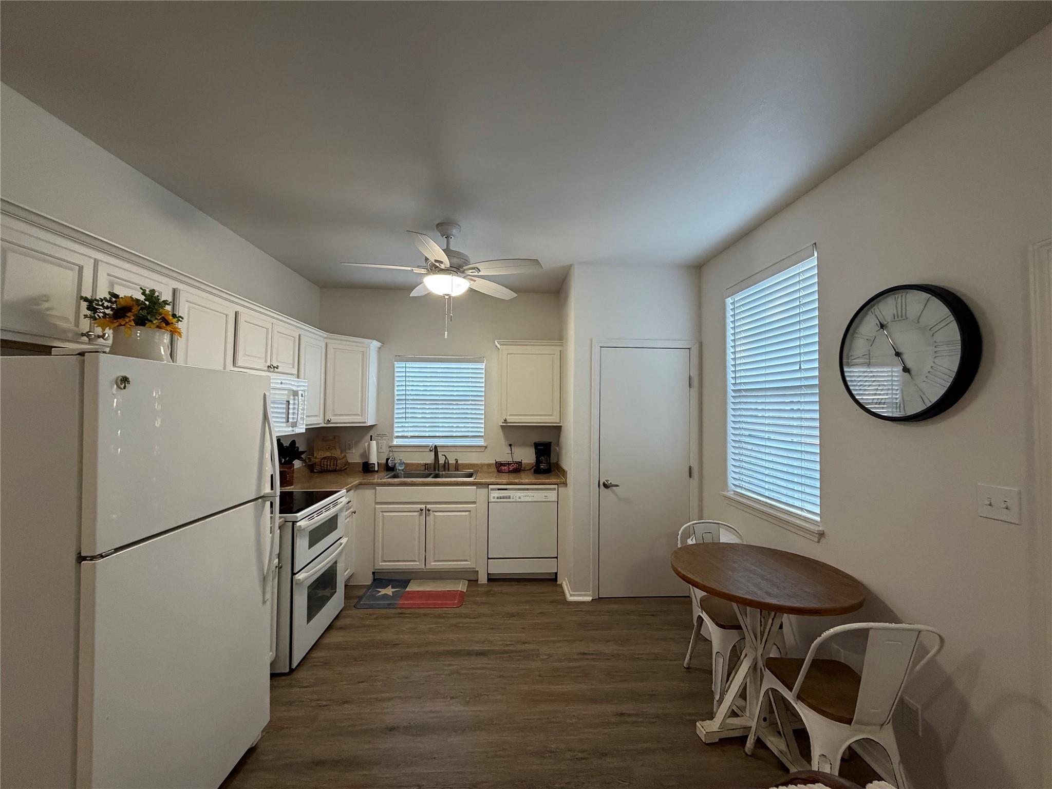 205 Woodridge, Canyon Lake, TX 78133