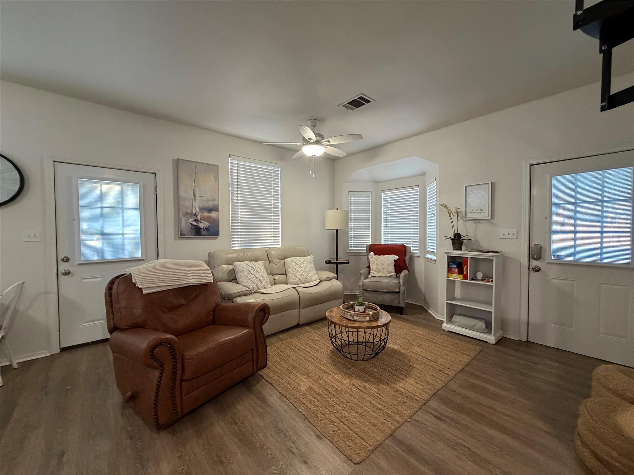 205 Woodridge, Canyon Lake, TX 78133