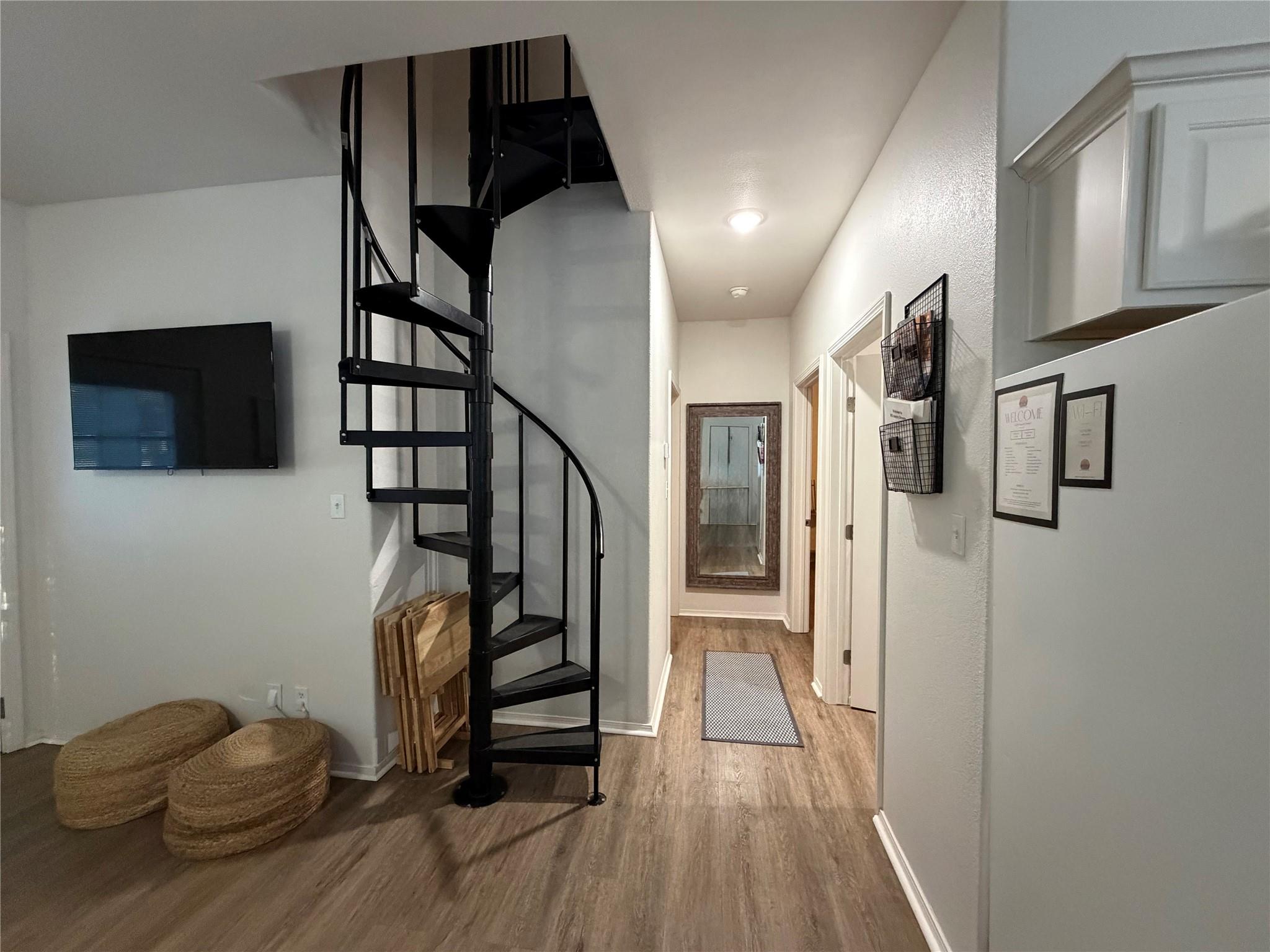 205 Woodridge, Canyon Lake, TX 78133