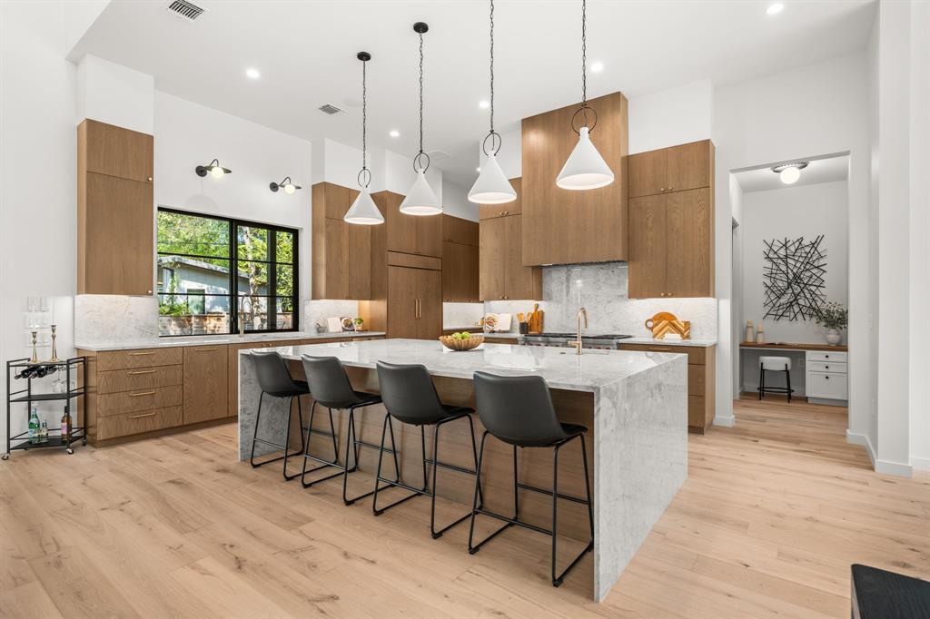 5908 Bull Creek Rd, Austin, TX 78757