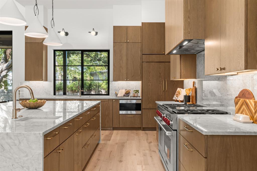 5908 Bull Creek Rd, Austin, TX 78757