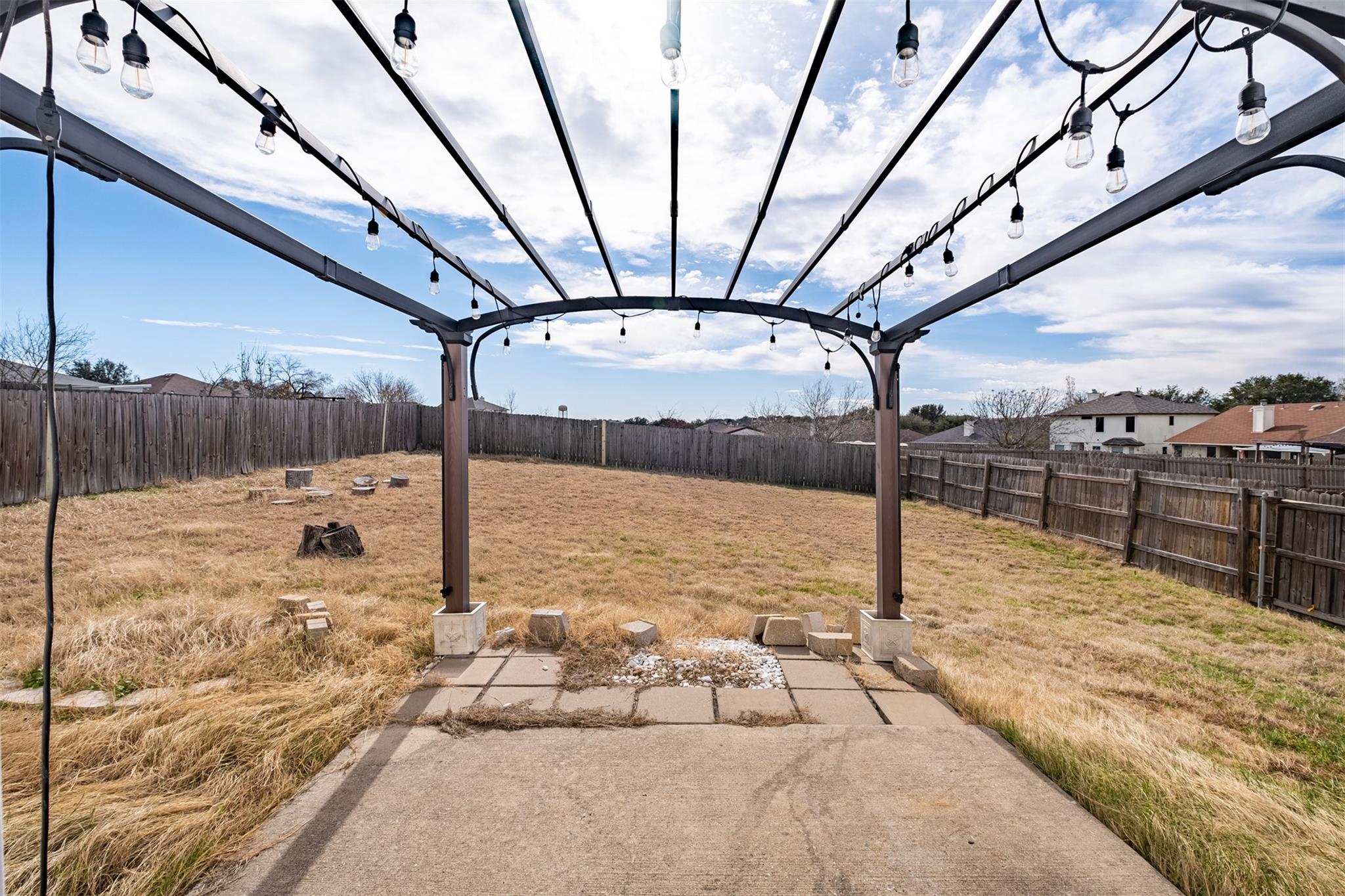 104 Pond Way, Hutto, TX 78634