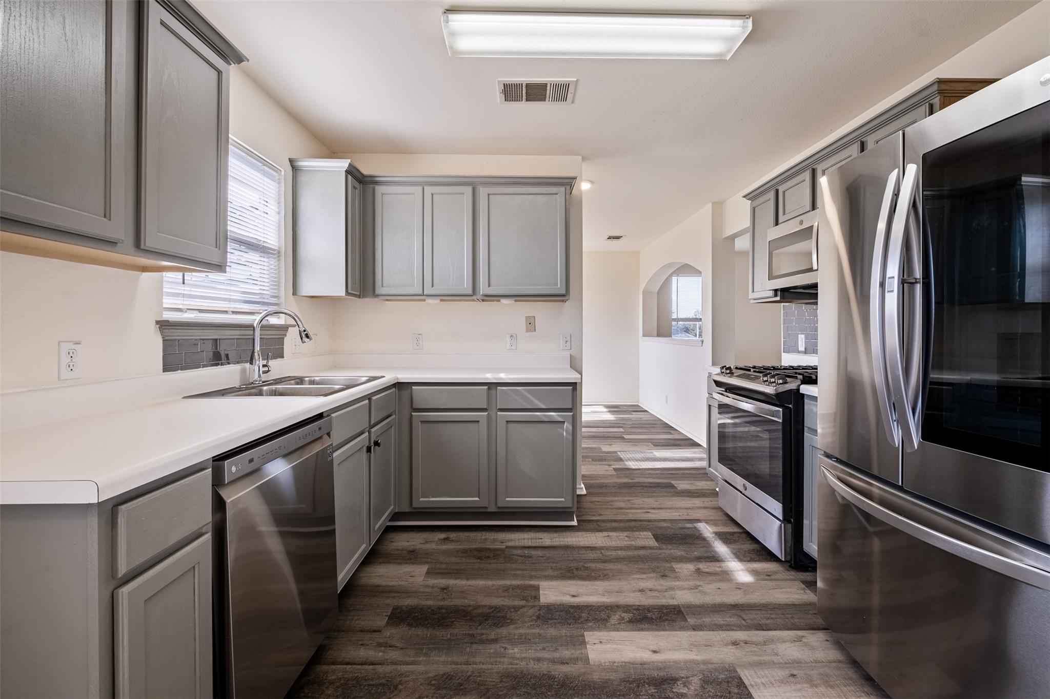 104 Pond Way, Hutto, TX 78634