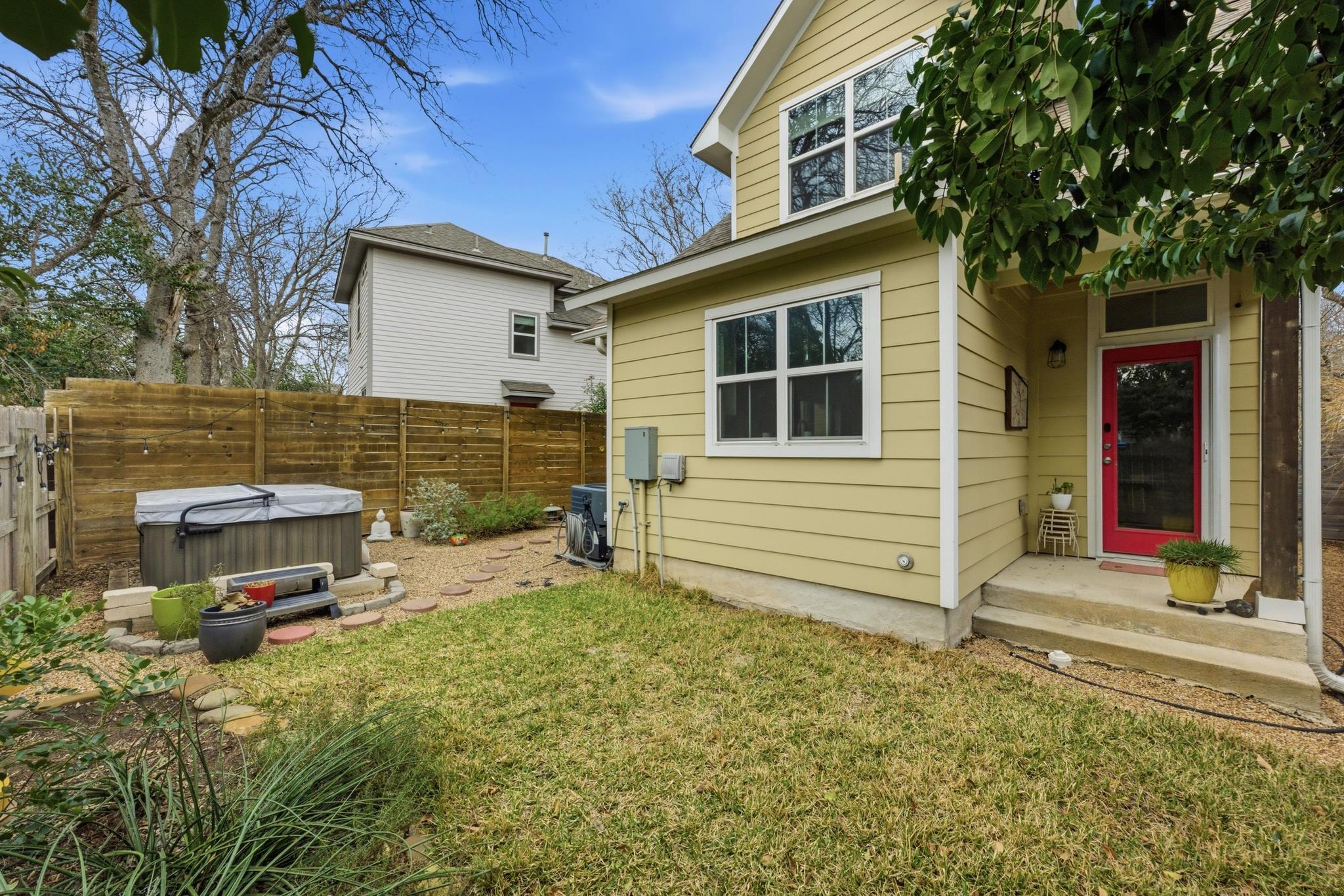 1801 Pequeno St, Austin, TX 78757