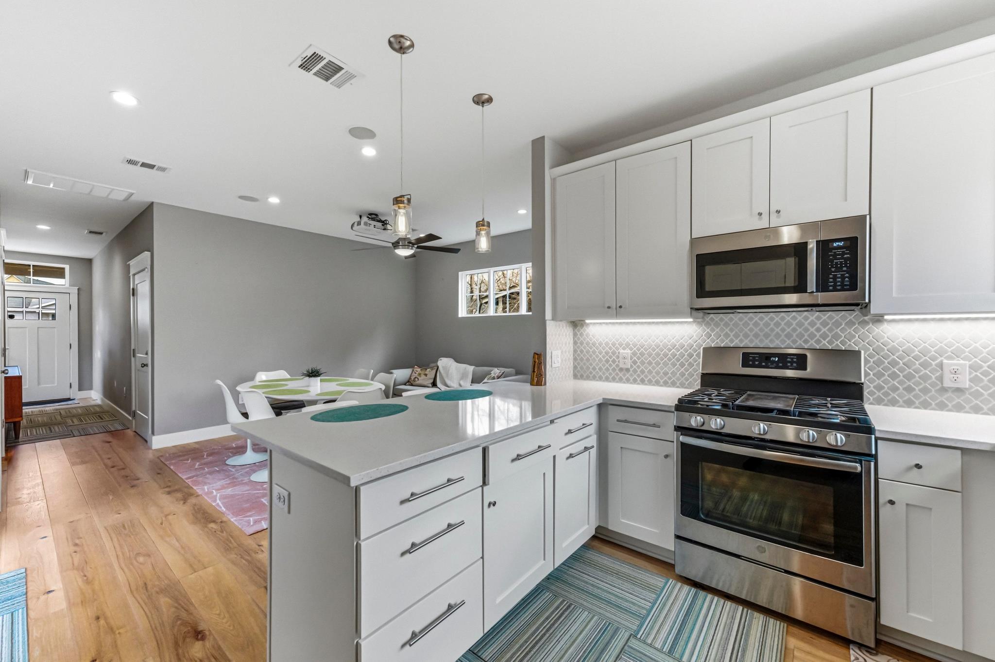 1801 Pequeno St, Austin, TX 78757