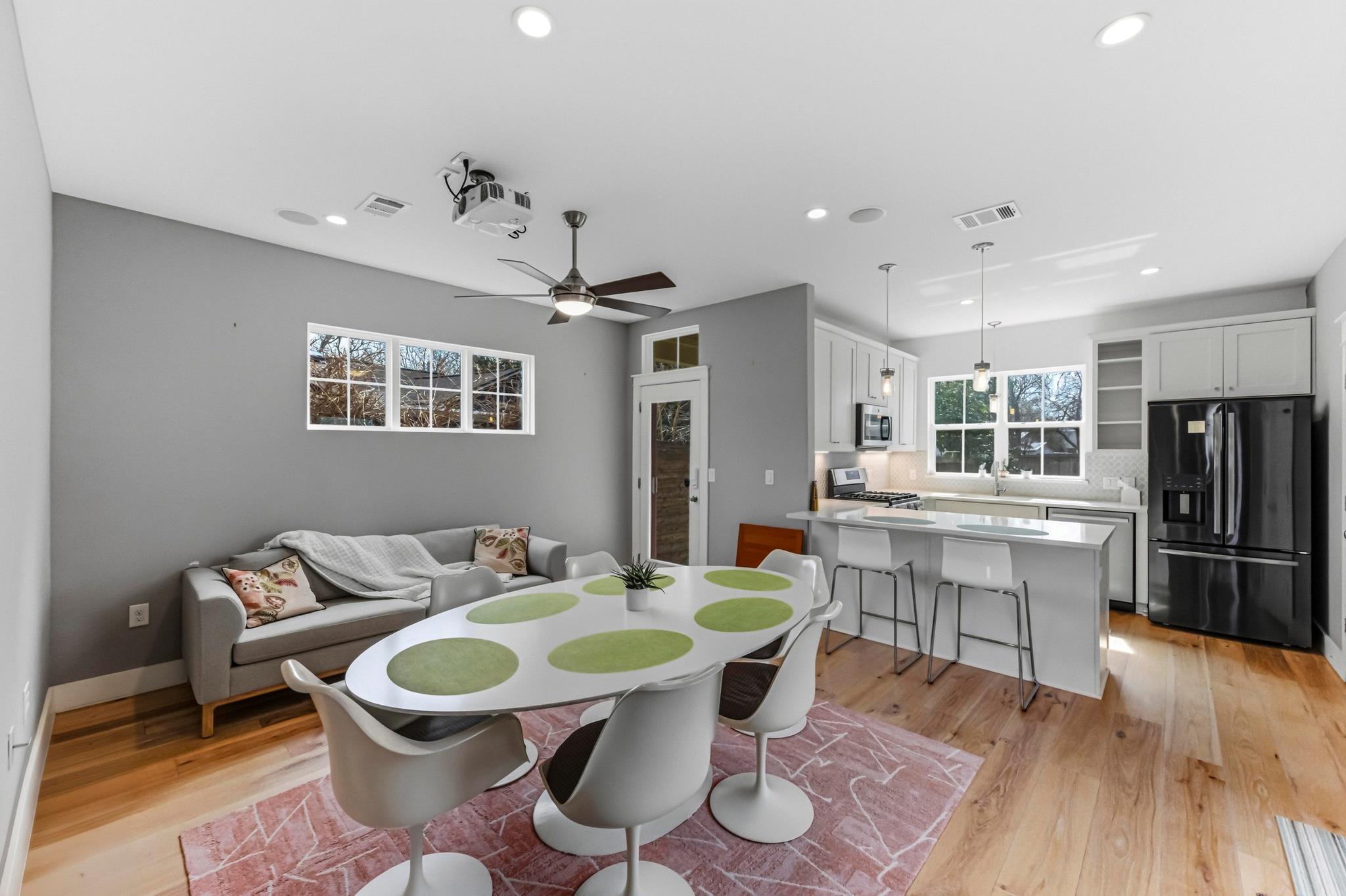 1801 Pequeno St, Austin, TX 78757