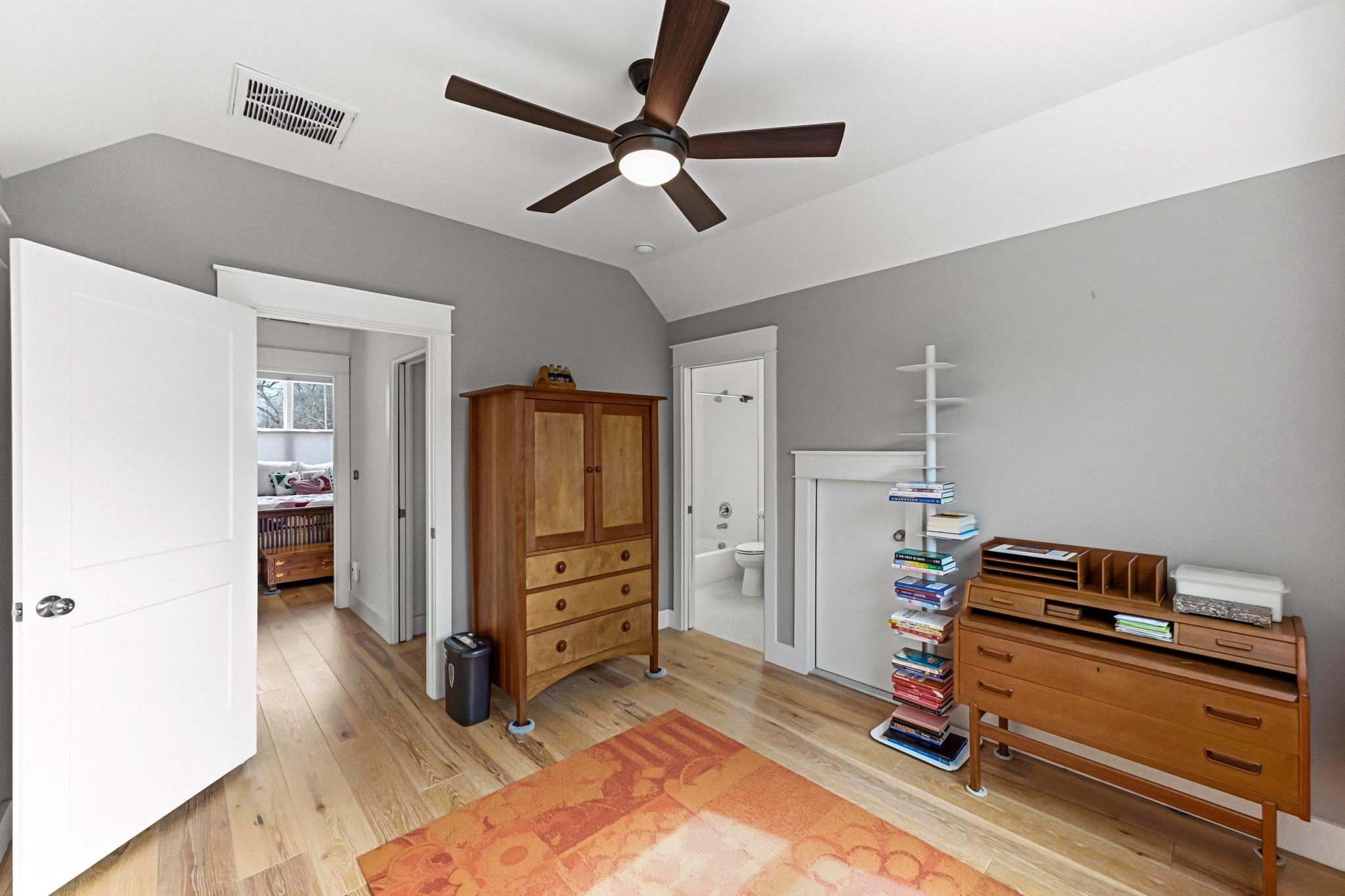 1801 Pequeno St, Austin, TX 78757