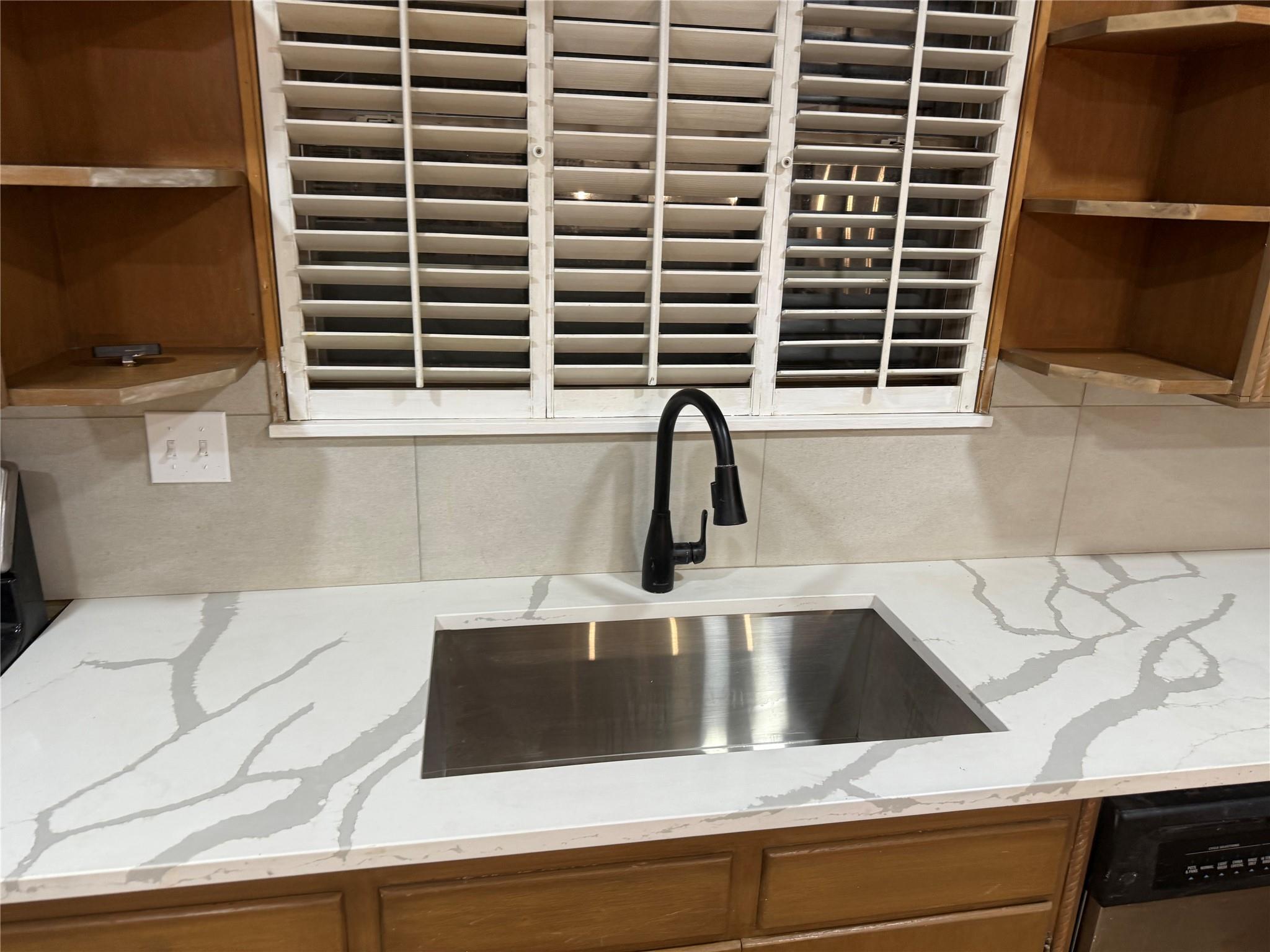 2608 N 42nd St, Waco, TX 76710