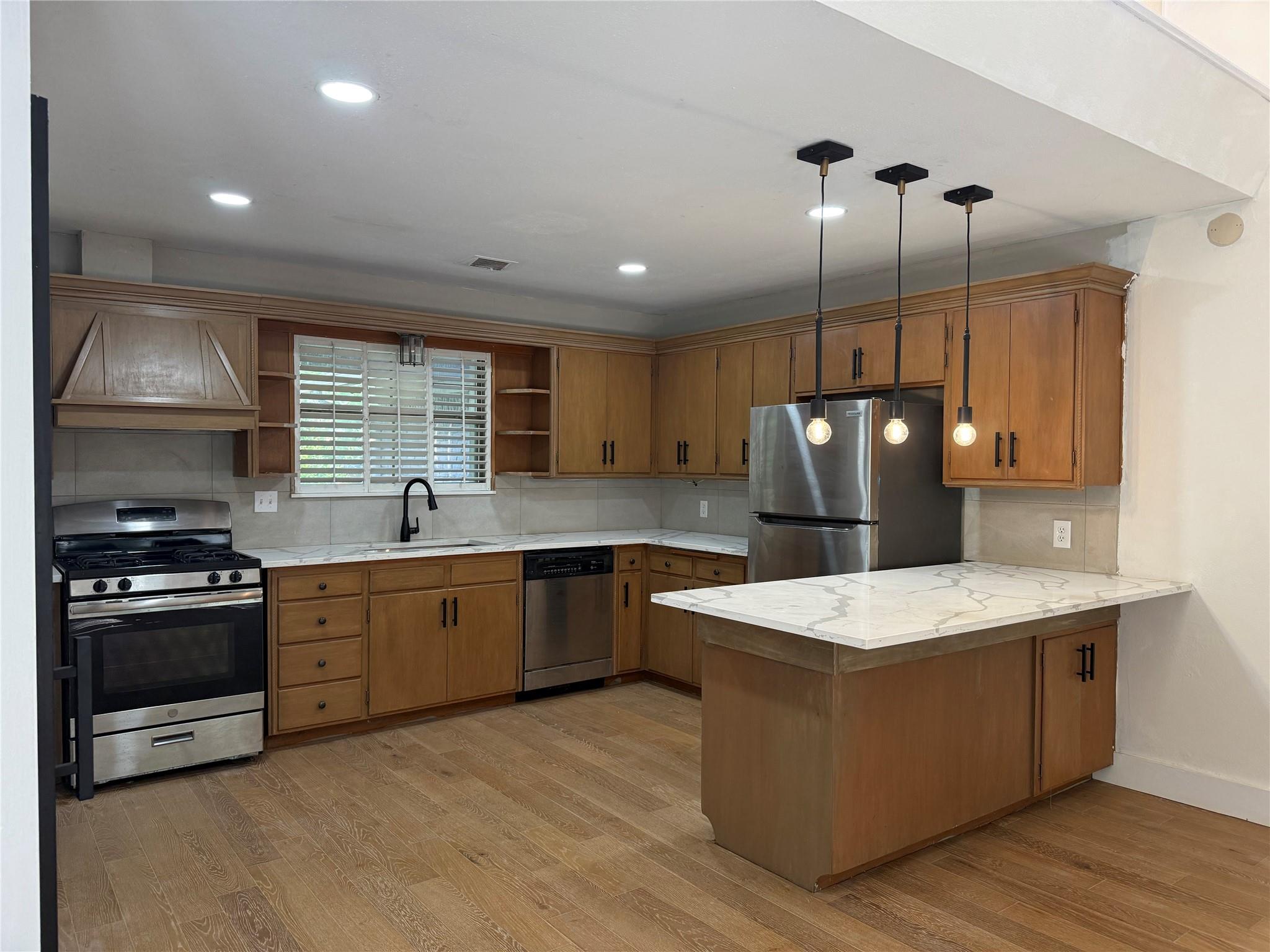 2608 N 42nd St, Waco, TX 76710