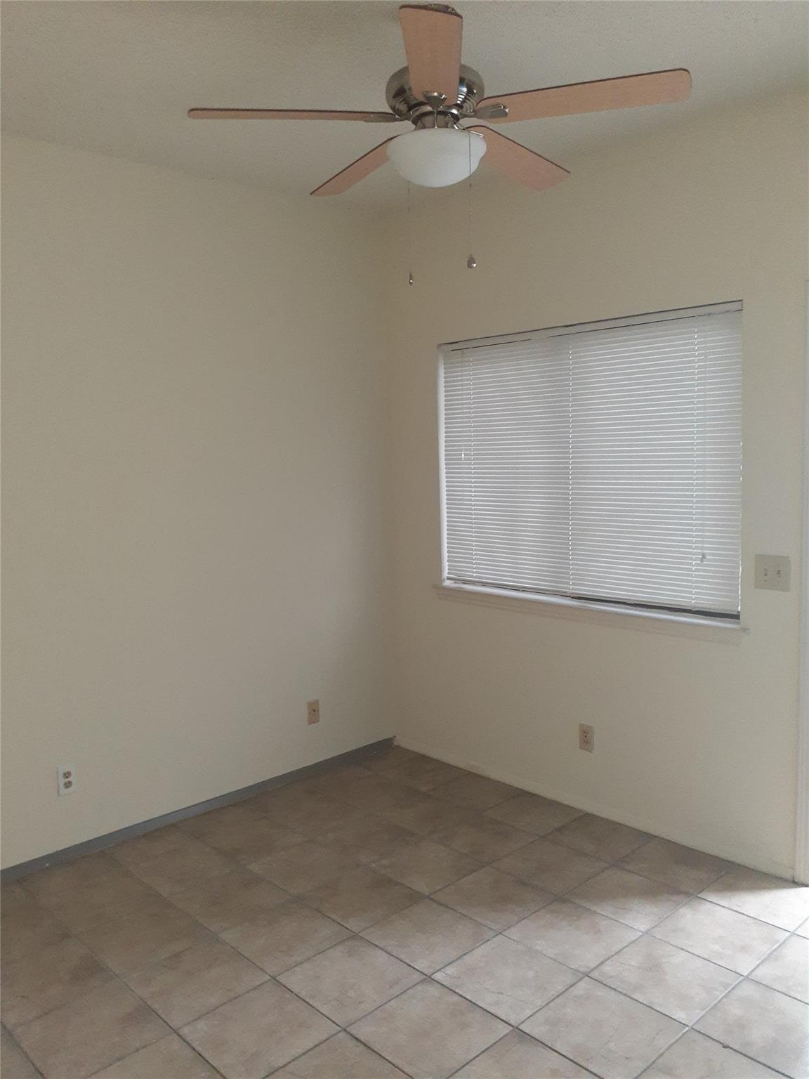 4411 Guadalupe St # 9, Austin, TX 78751