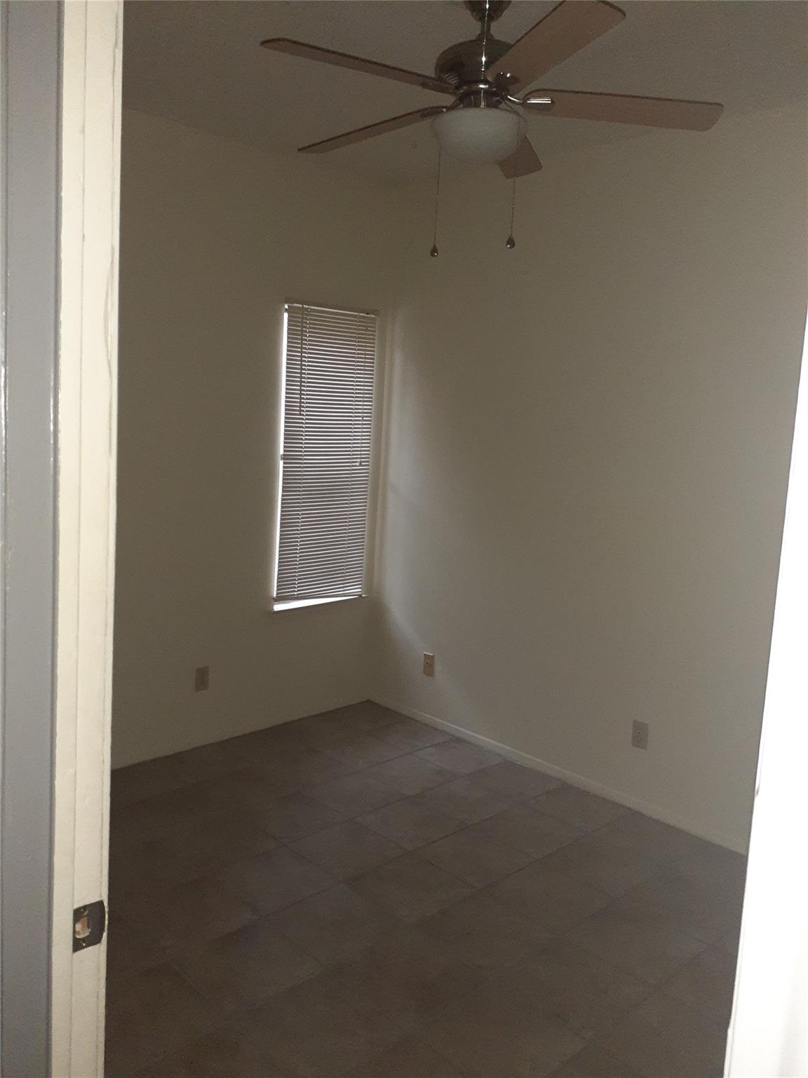 4411 Guadalupe St # 9, Austin, TX 78751