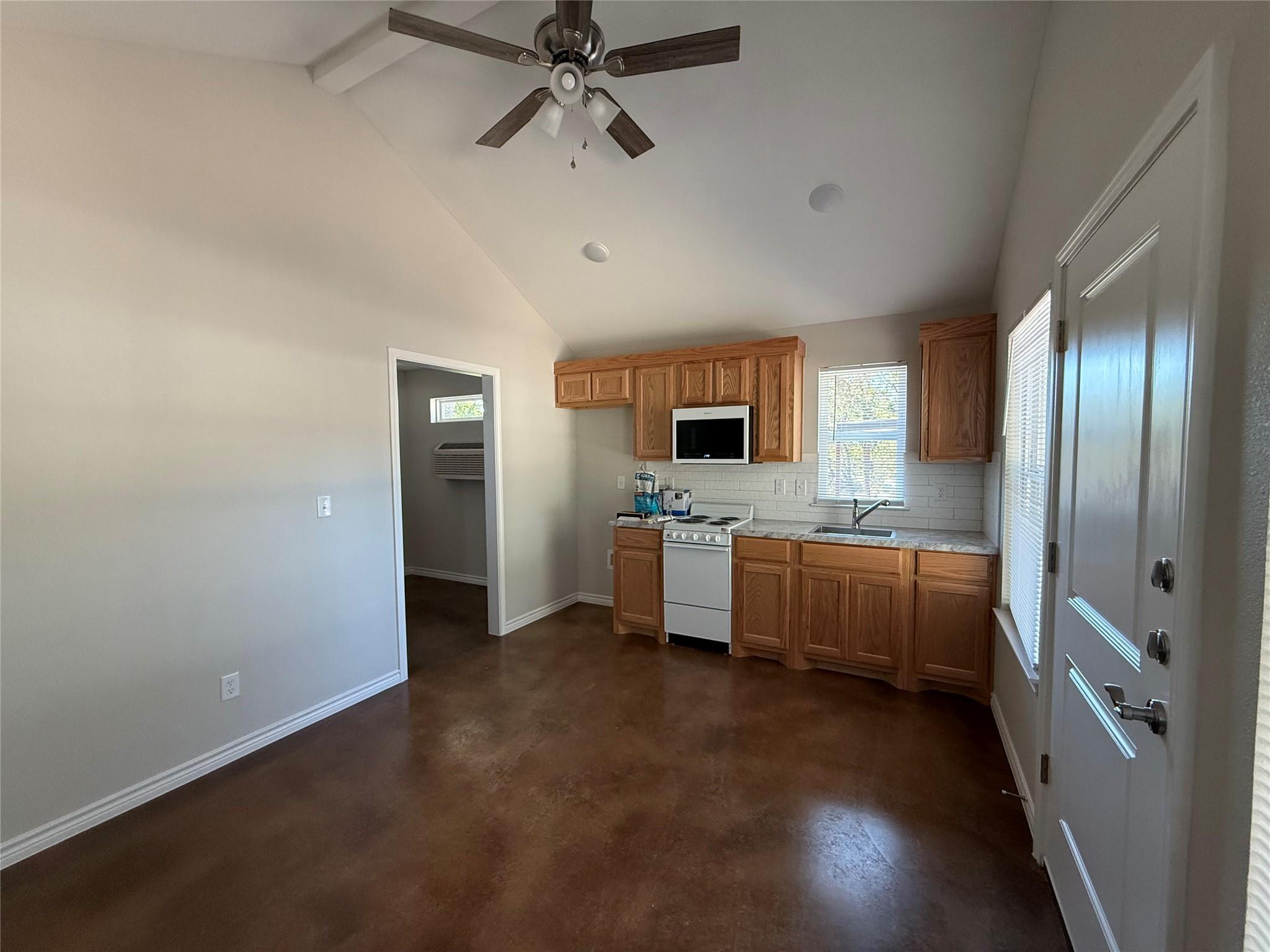 1704 E 3rd St E # 1,2, Lampasas, TX 76550