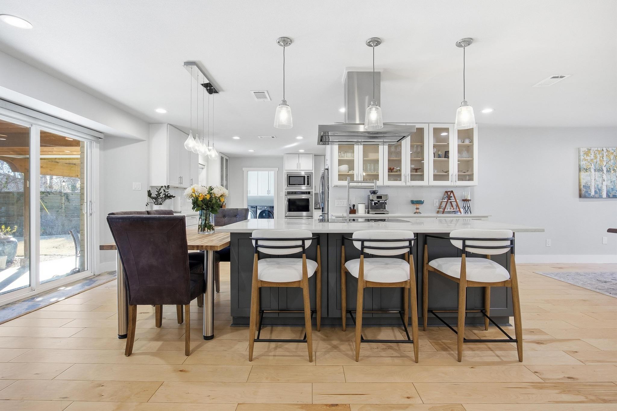 9707 Bordeaux Ln, Austin, TX 78750