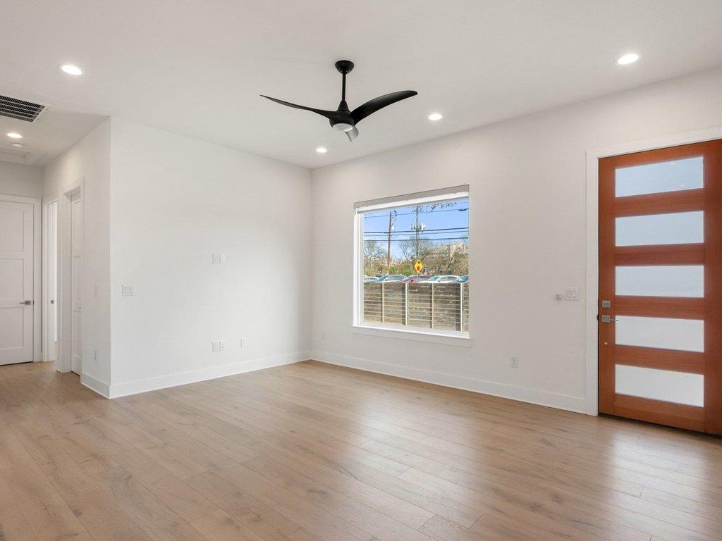 709 W St Elmo Rd # 2, Austin, TX 78745