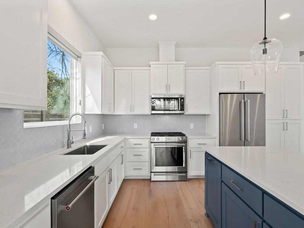 709 W St Elmo Rd # 2, Austin, TX 78745