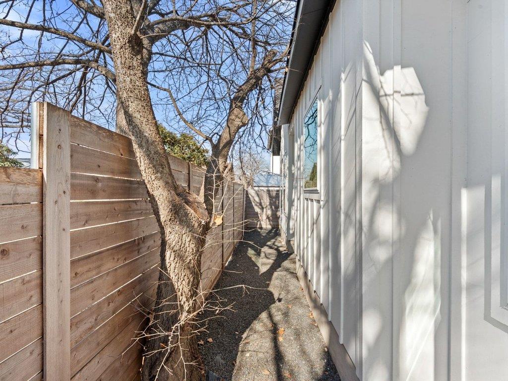 709 W St Elmo Rd # 2, Austin, TX 78745