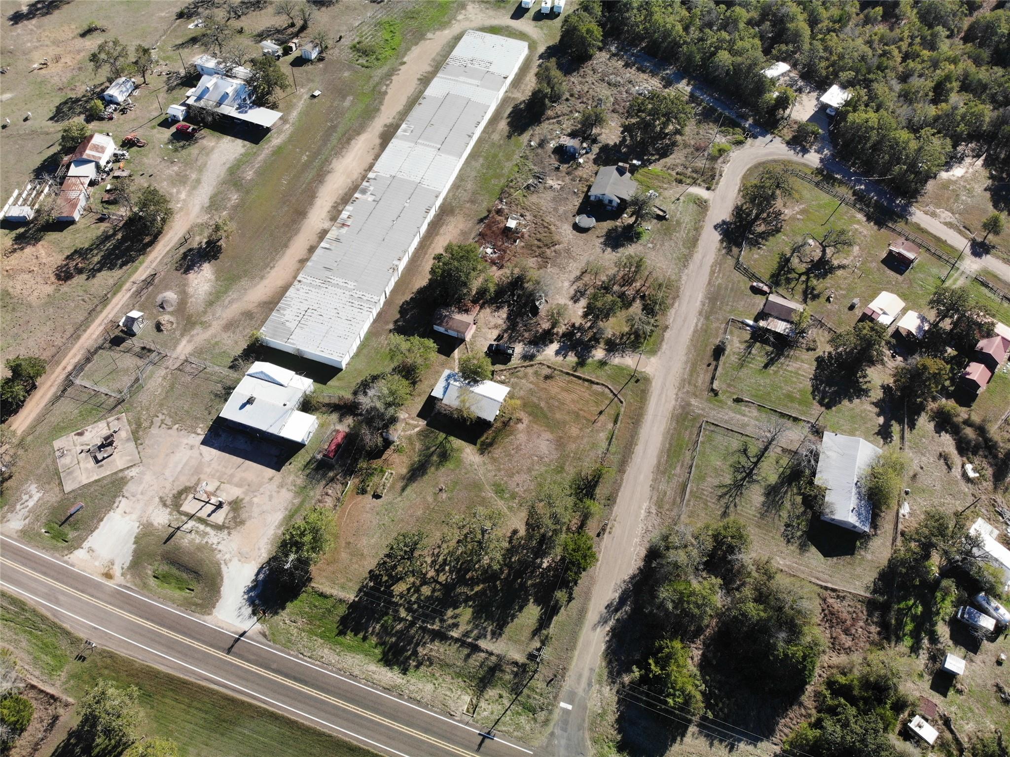 103 Leaning Oaks St, Somerville, TX 77879