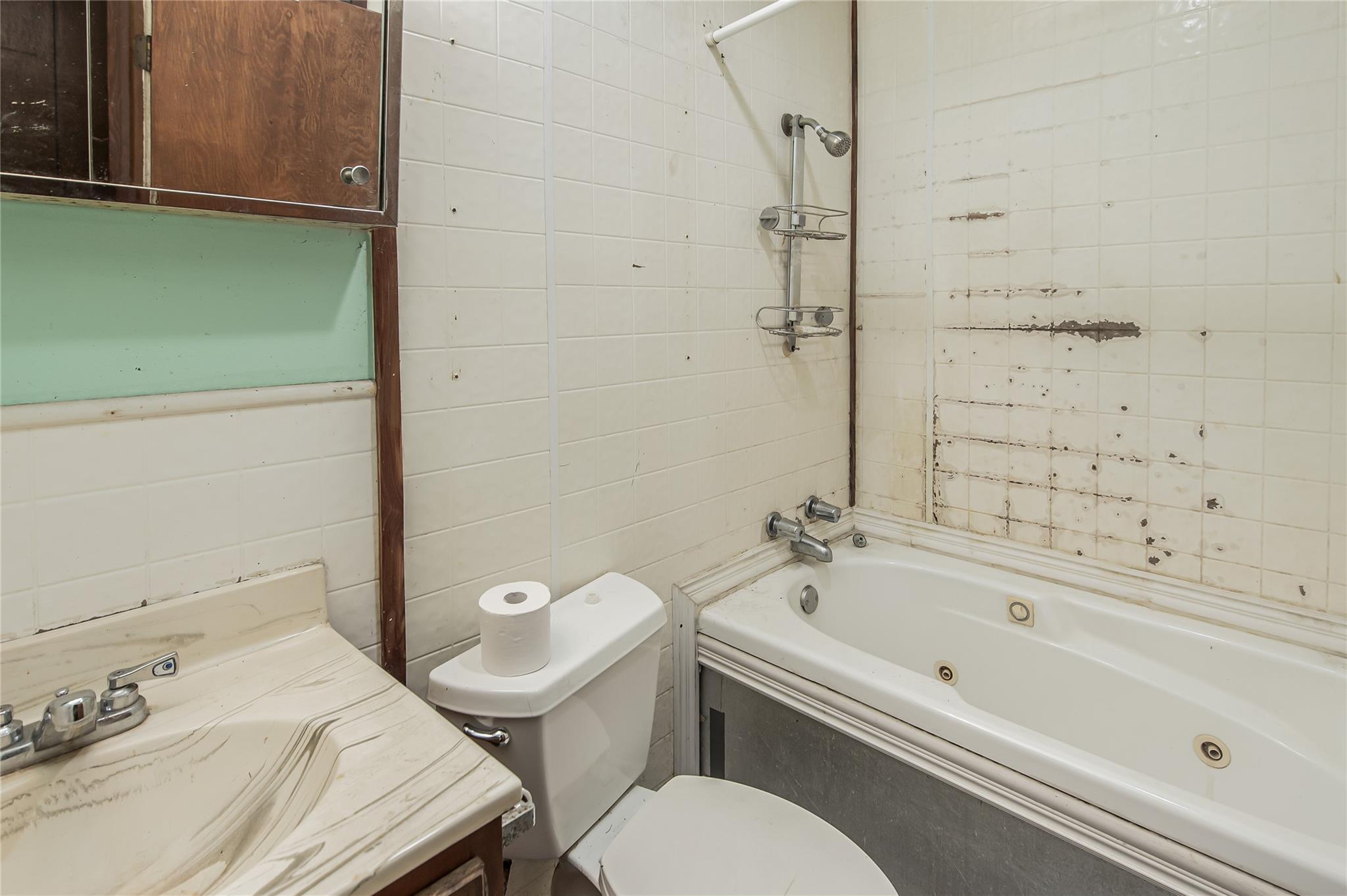 103 Leaning Oaks St, Somerville, TX 77879