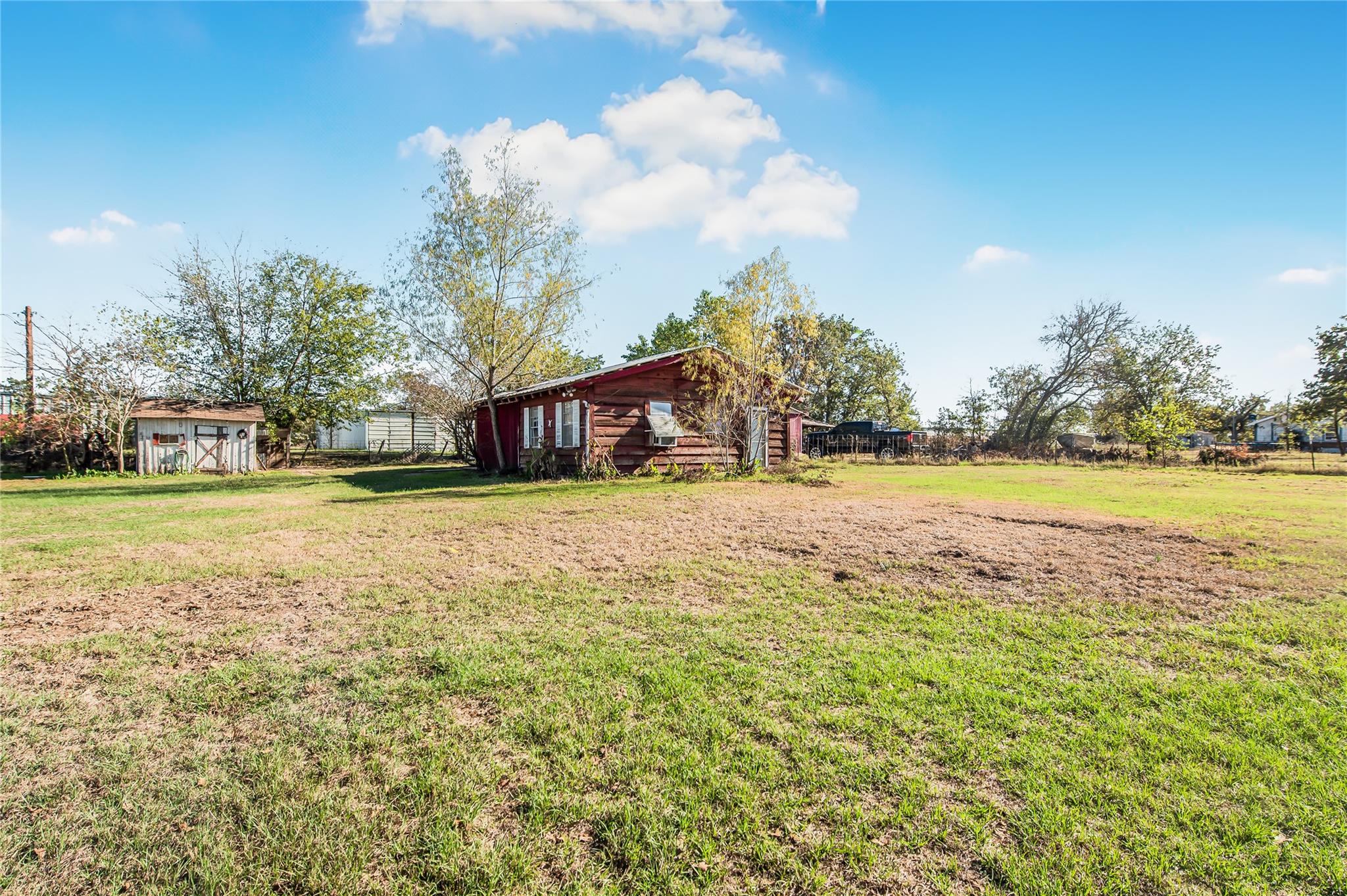 103 Leaning Oaks St, Somerville, TX 77879