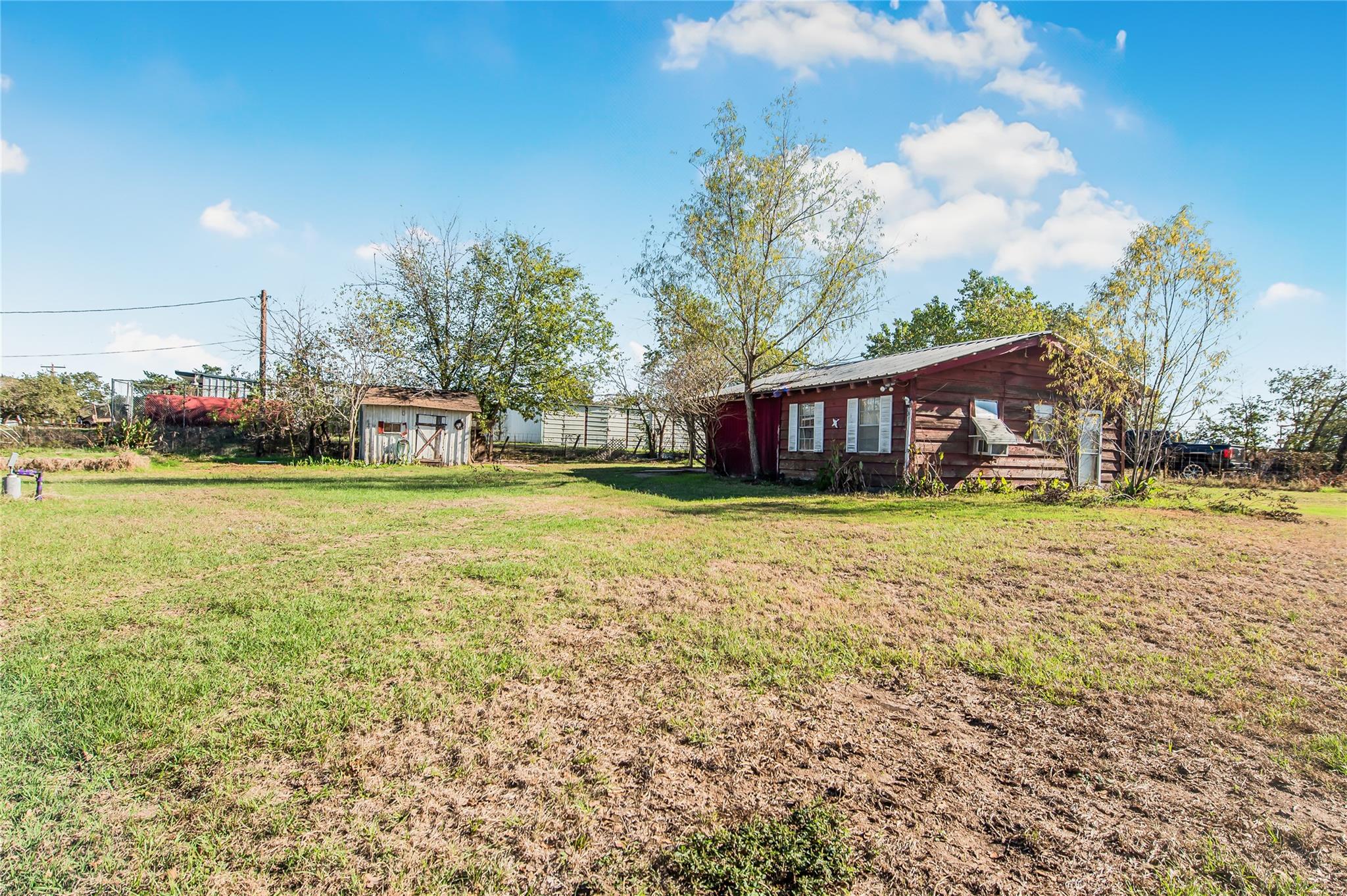 103 Leaning Oaks St, Somerville, TX 77879