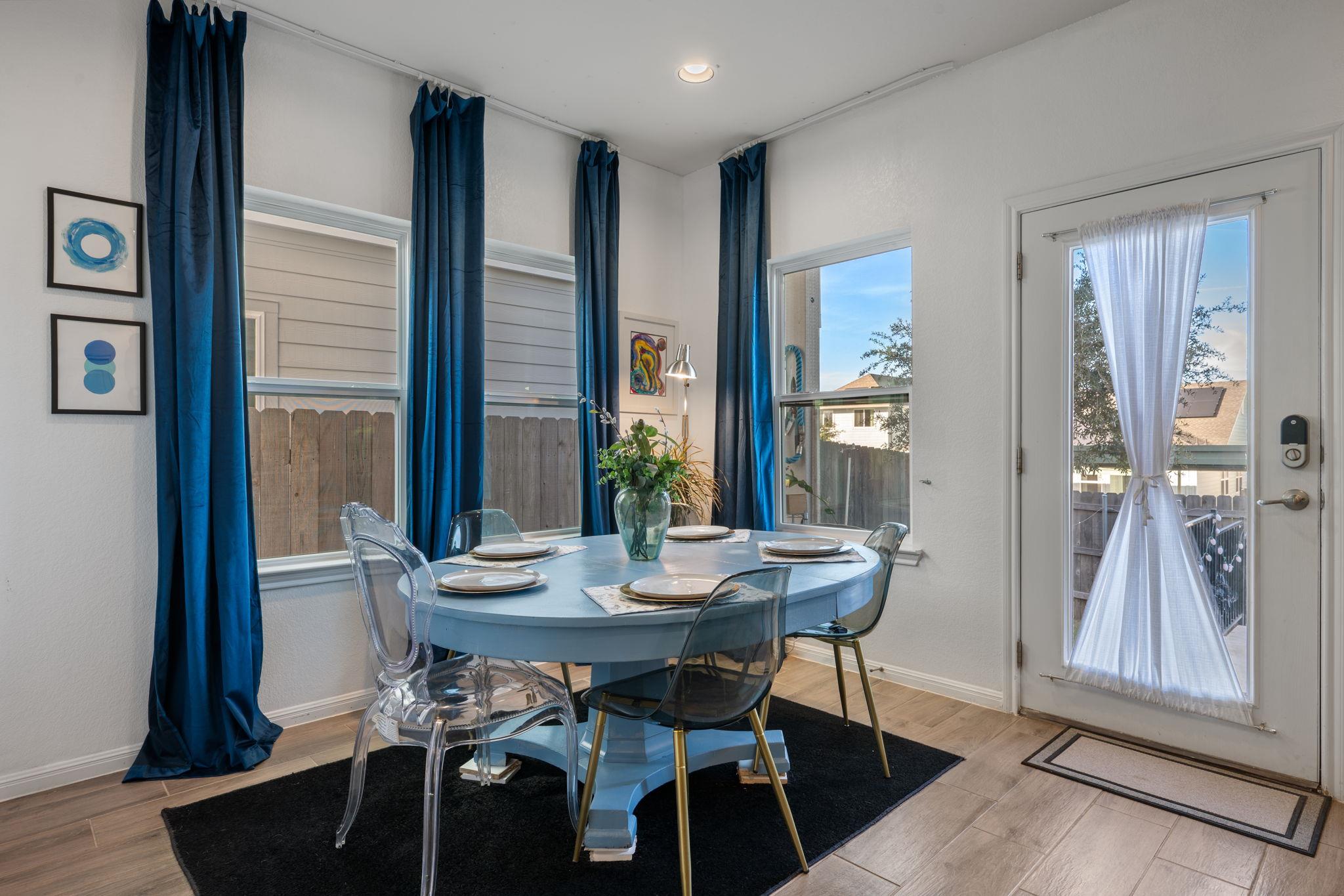 16710 Sonoma Breeze Dr, Manor, TX 78653