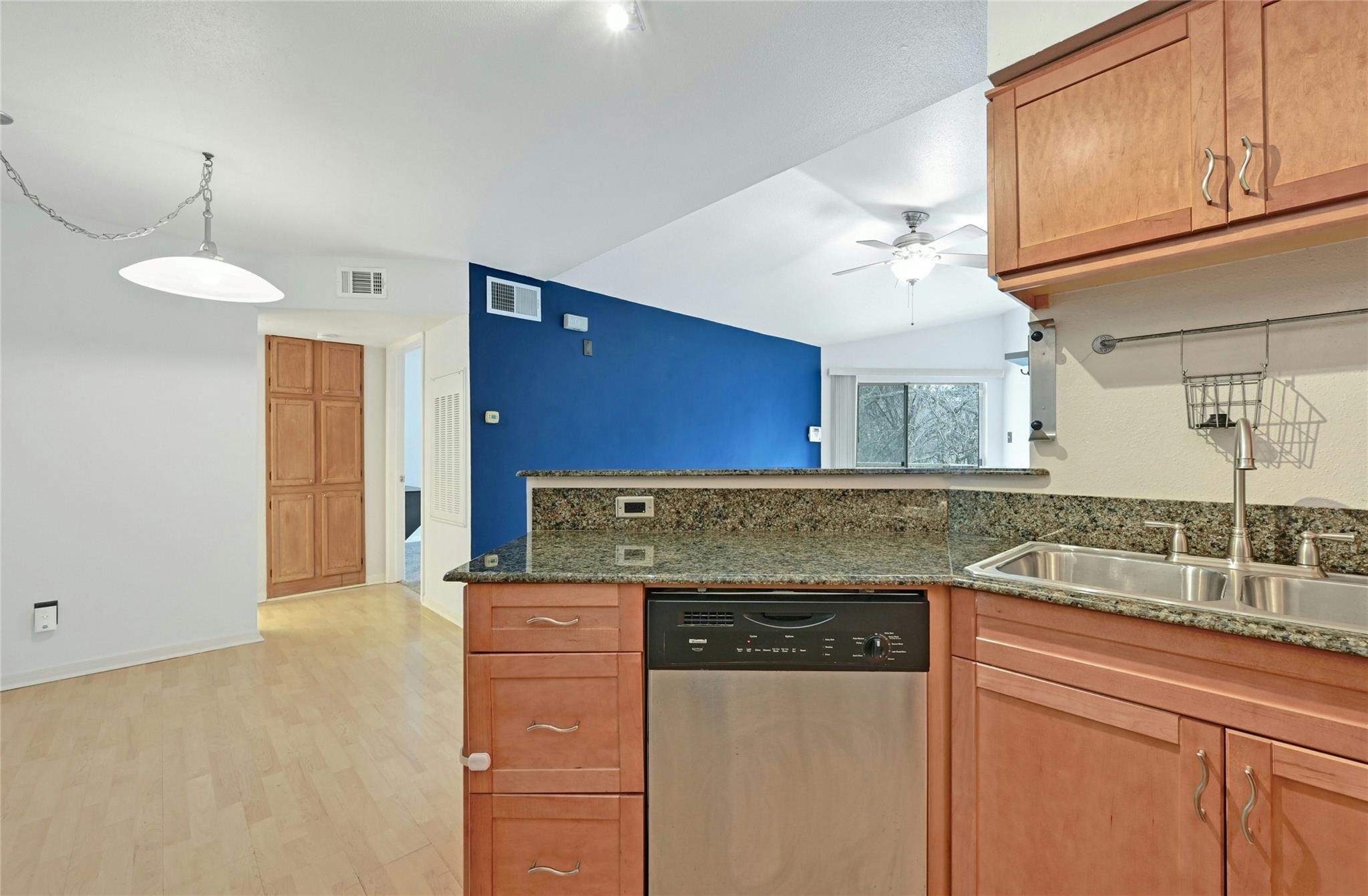 2450 Wickersham Ln # 710, Austin, TX 78741