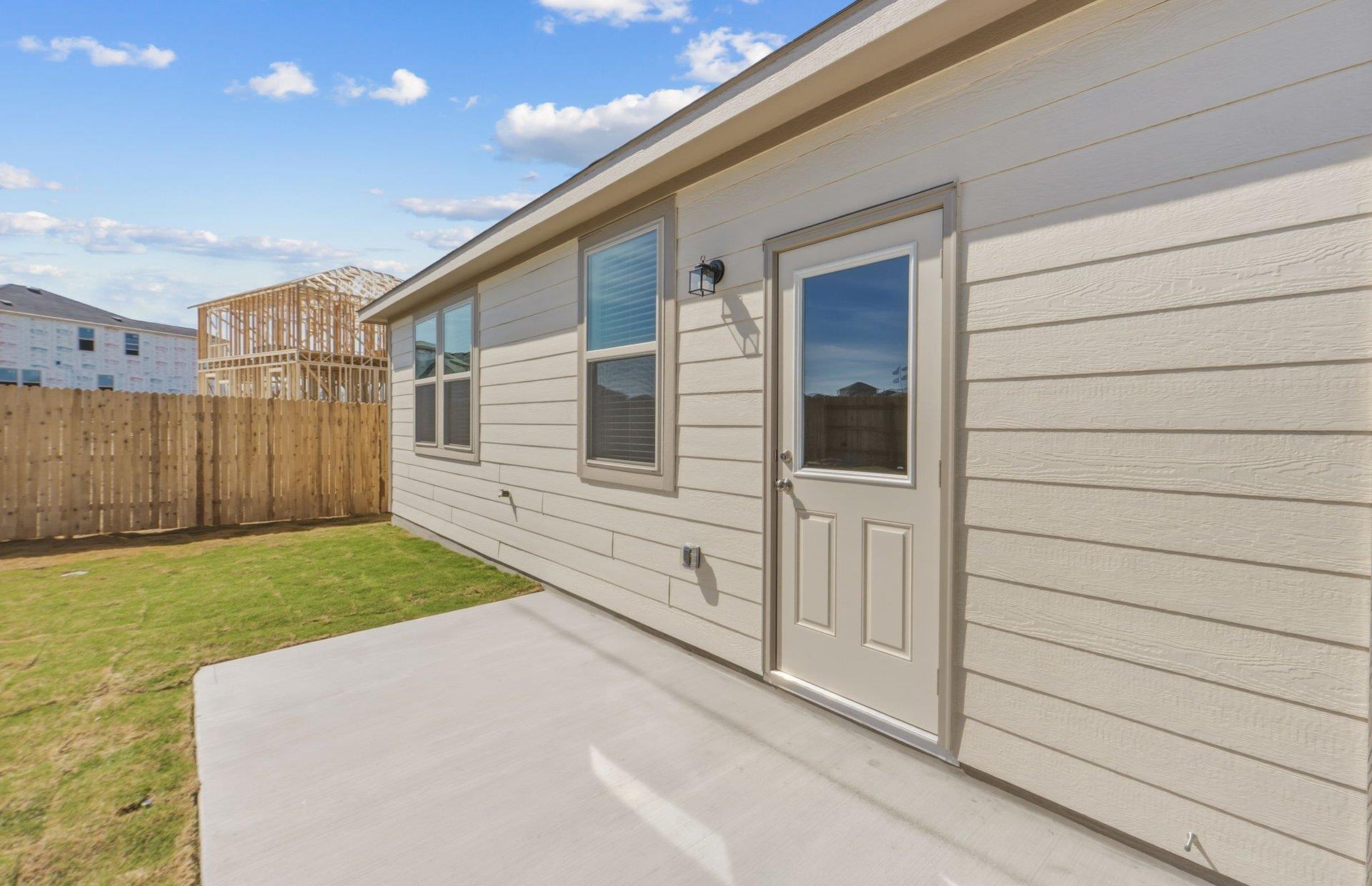 174 Green Berets Bnd, Jarrell, TX 76537