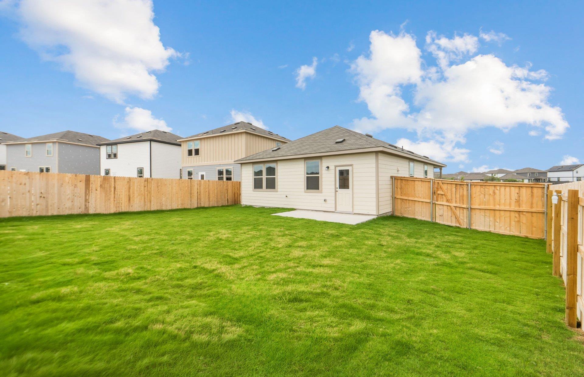 174 Green Berets Bnd, Jarrell, TX 76537