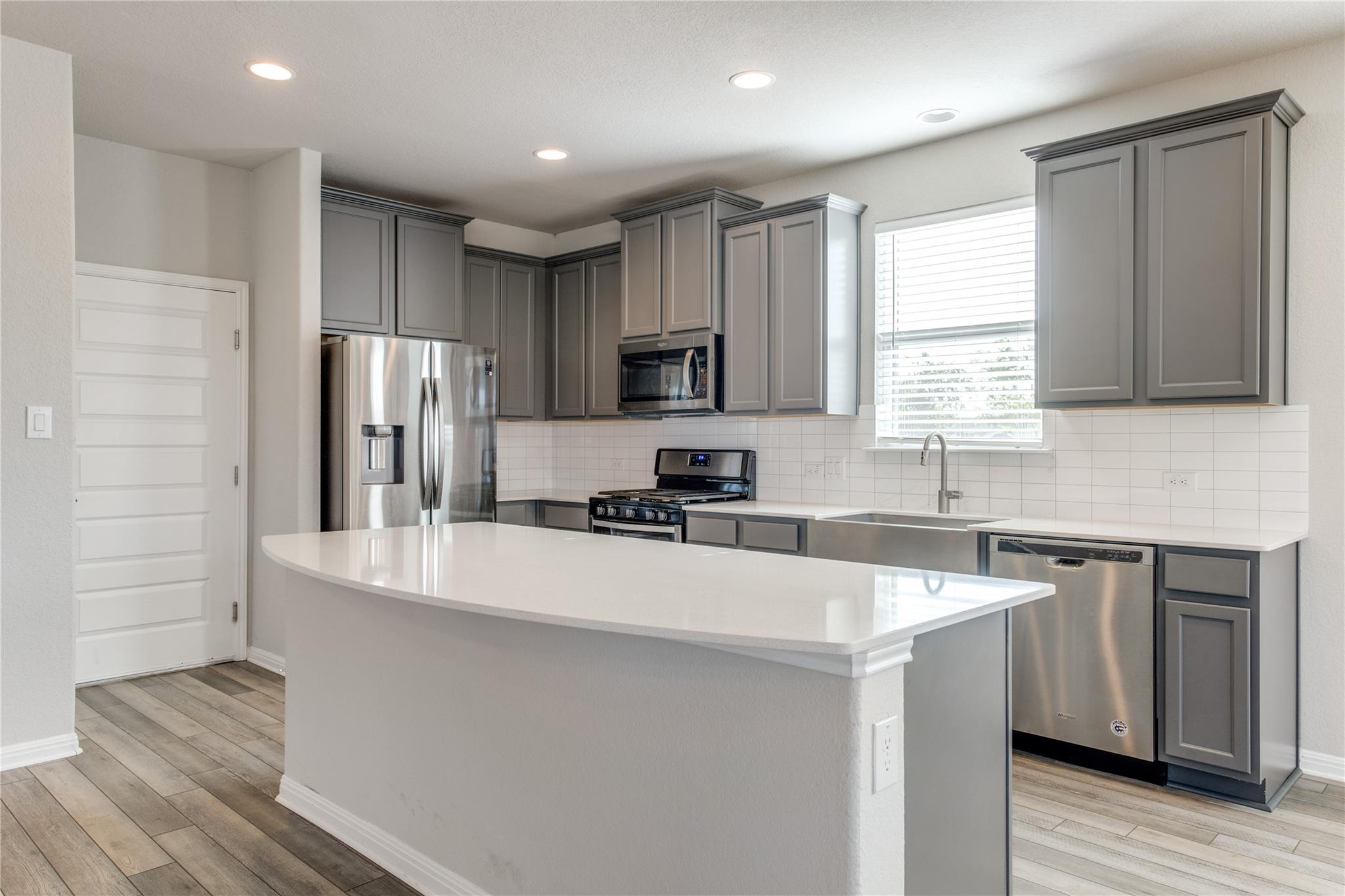 355 Silver Glen Dr, Kyle, TX 78640