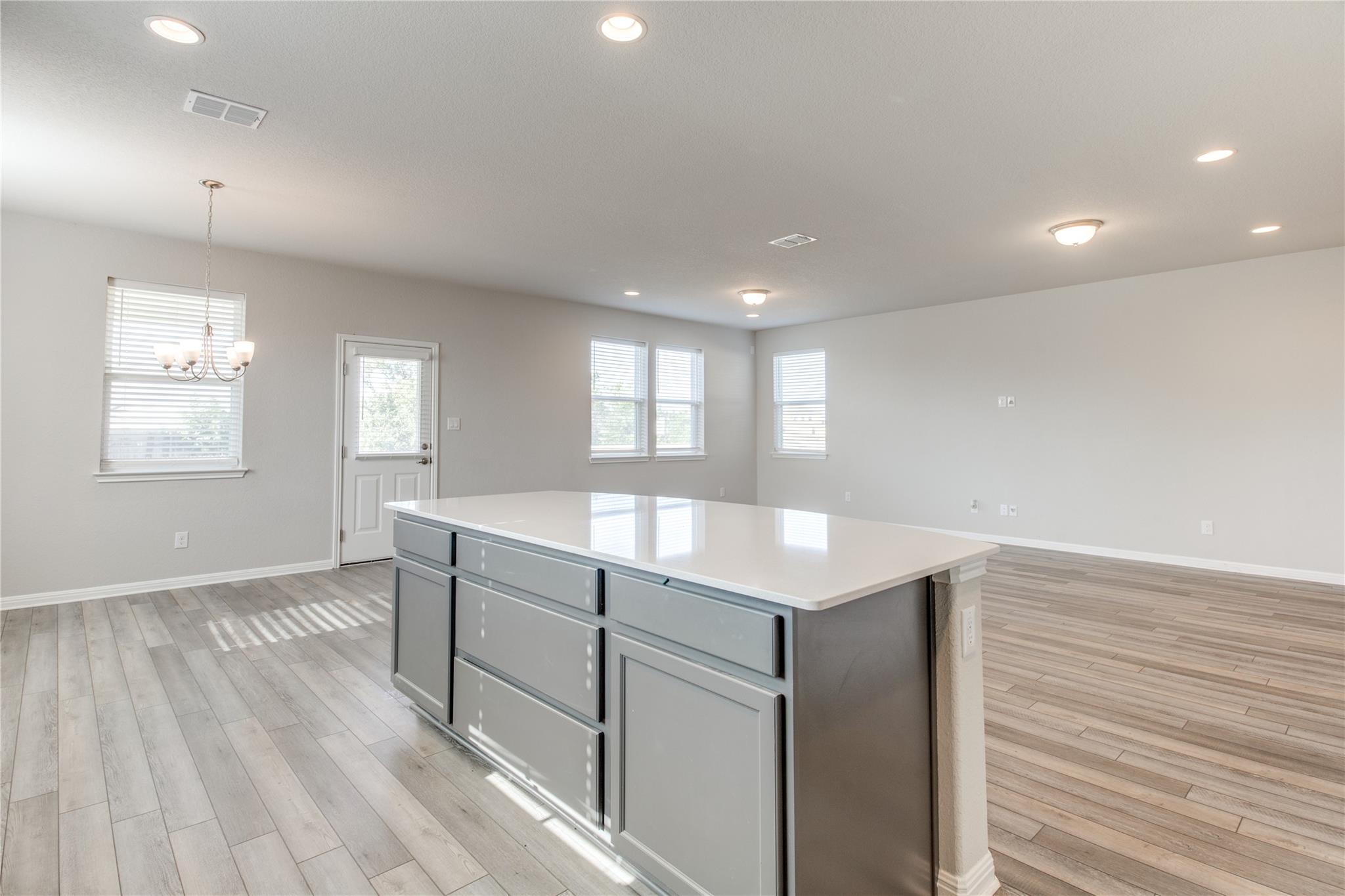 355 Silver Glen Dr, Kyle, TX 78640