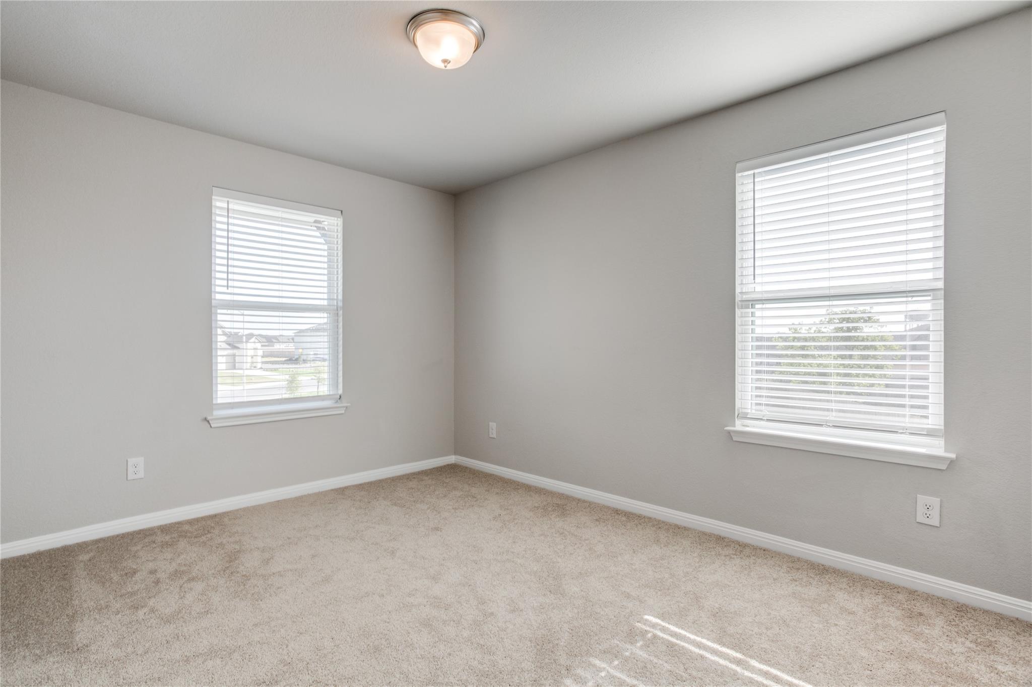 355 Silver Glen Dr, Kyle, TX 78640